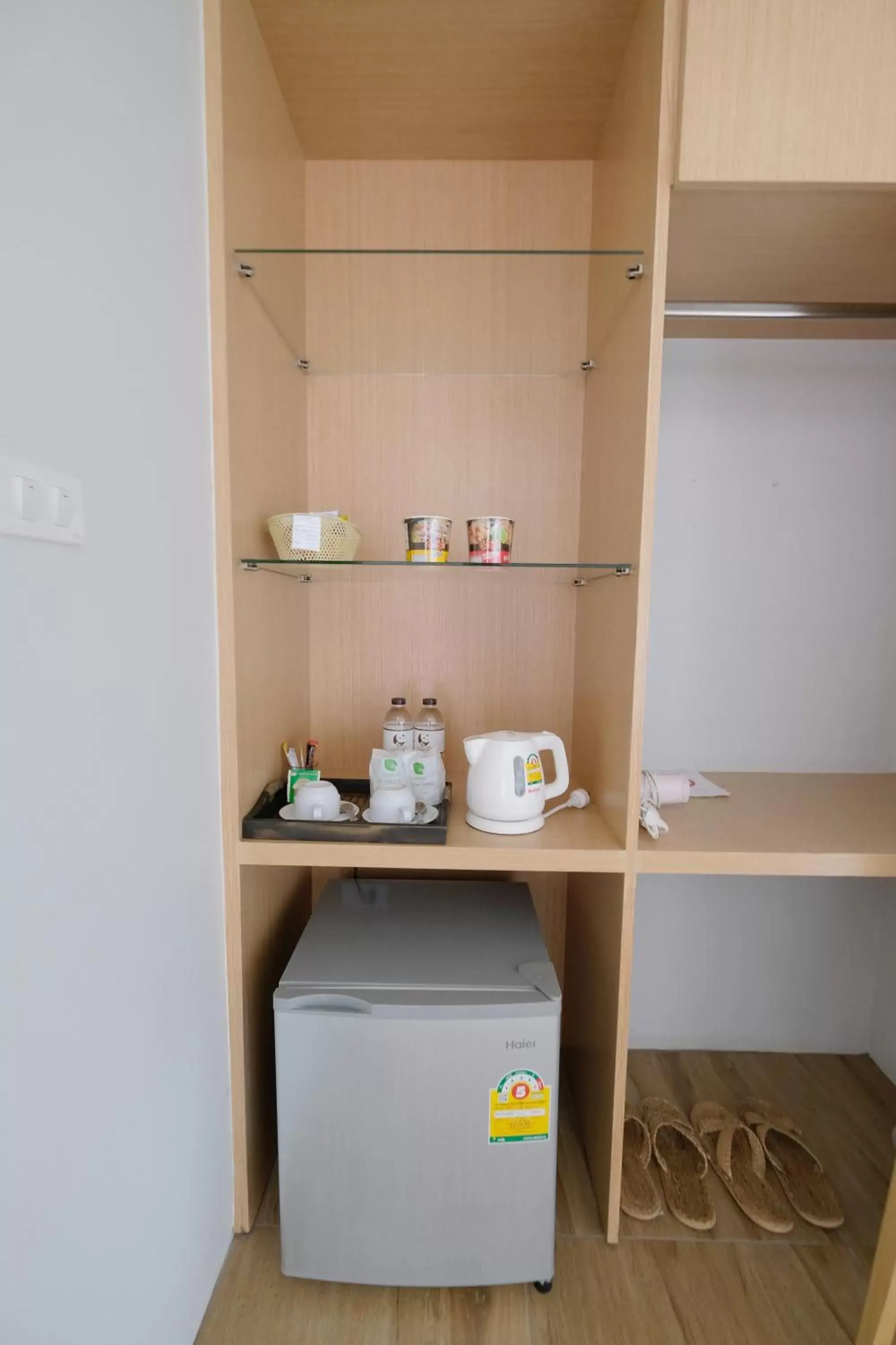 Sleeping Tree Hotel Sleeping Tree Hotel