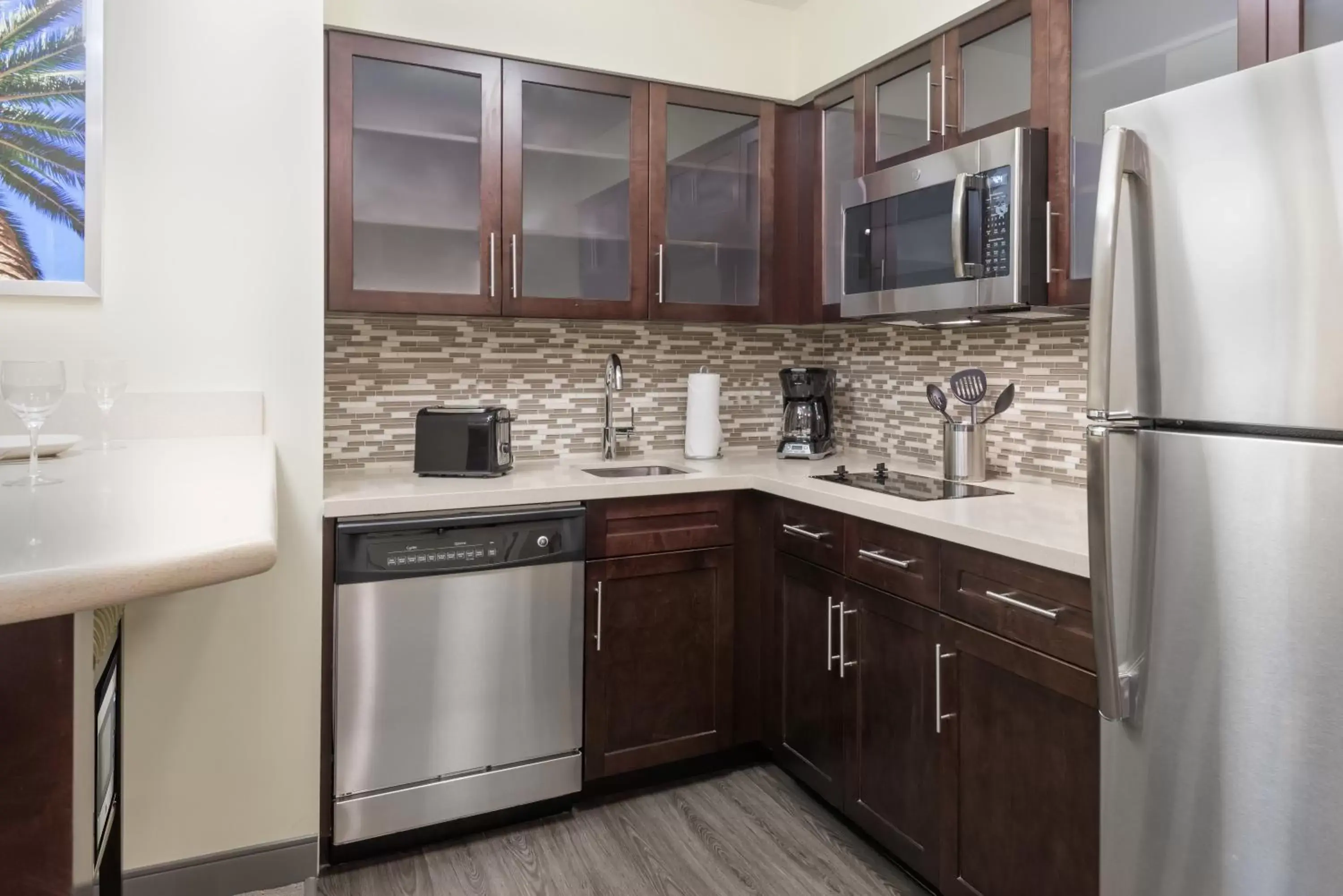 Photo of the whole room, Kitchen/Kitchenette in Staybridge Suites - Miami International Airport, an IHG Hotel