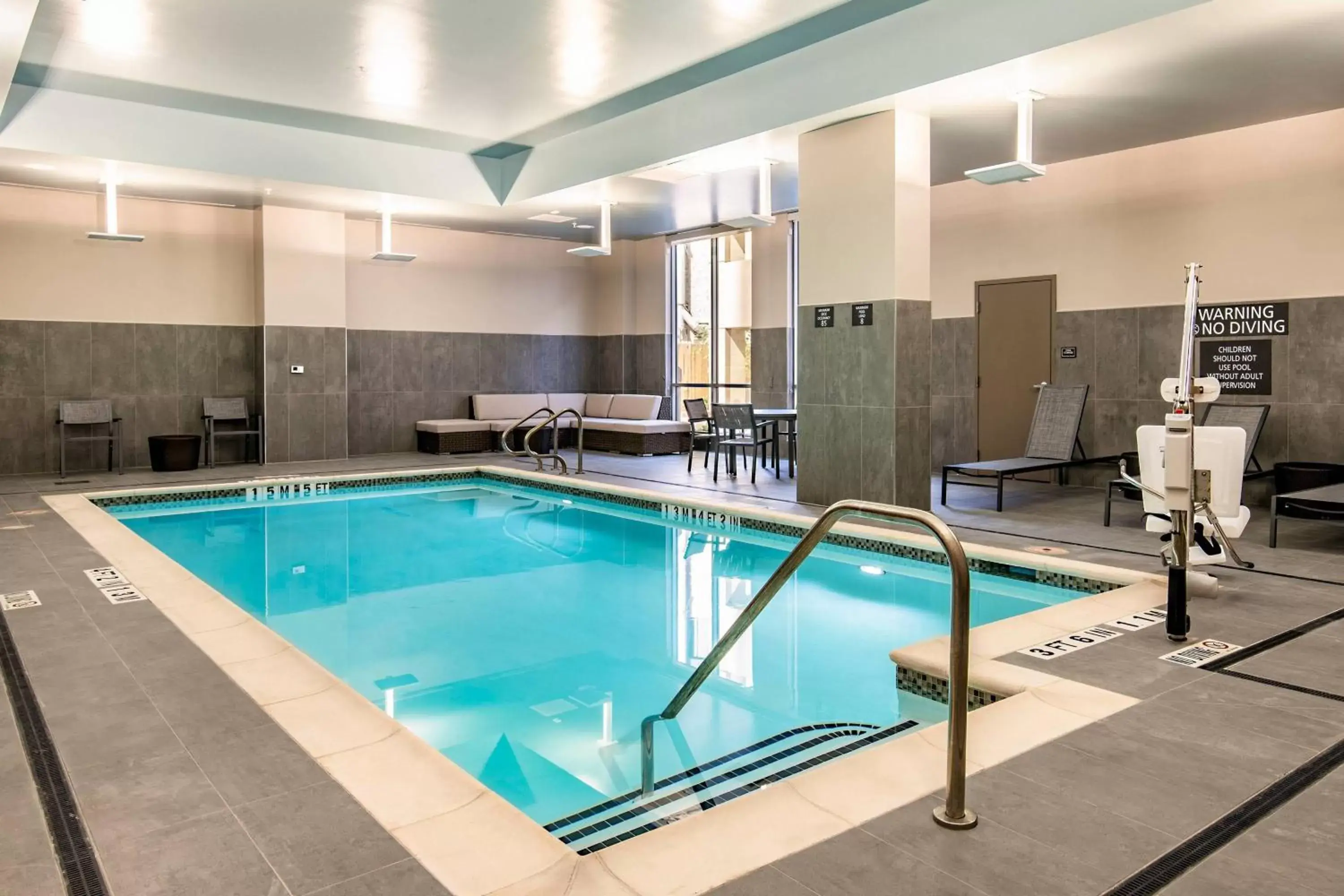 Swimming Pool in Residence Inn by Marriott Houston Medical Center/NRG Park