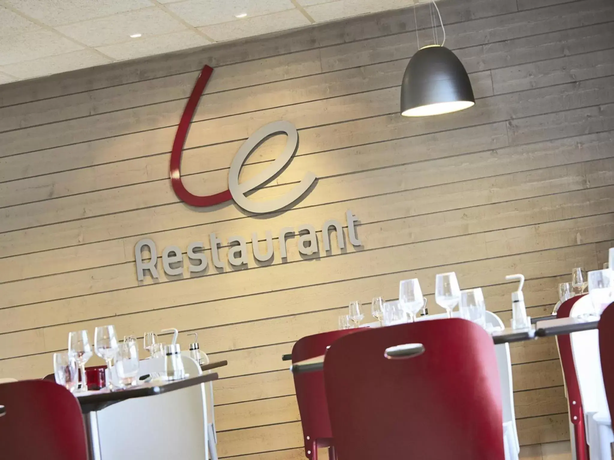 Restaurant/Places to Eat in Campanile Auxerre - Monéteau