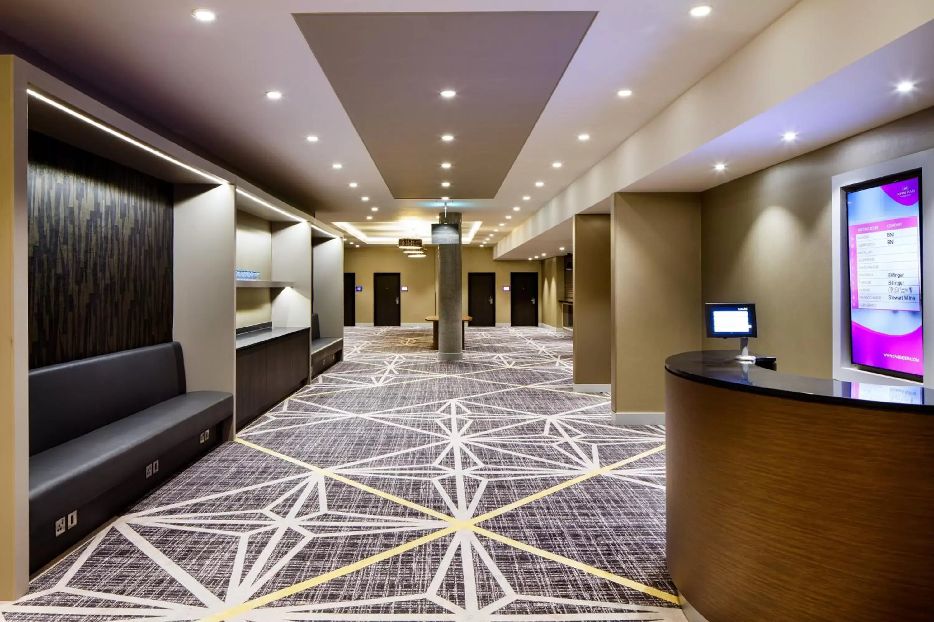 Meeting/conference room, Lobby/Reception in Crowne Plaza Aberdeen Airport, an IHG Hotel