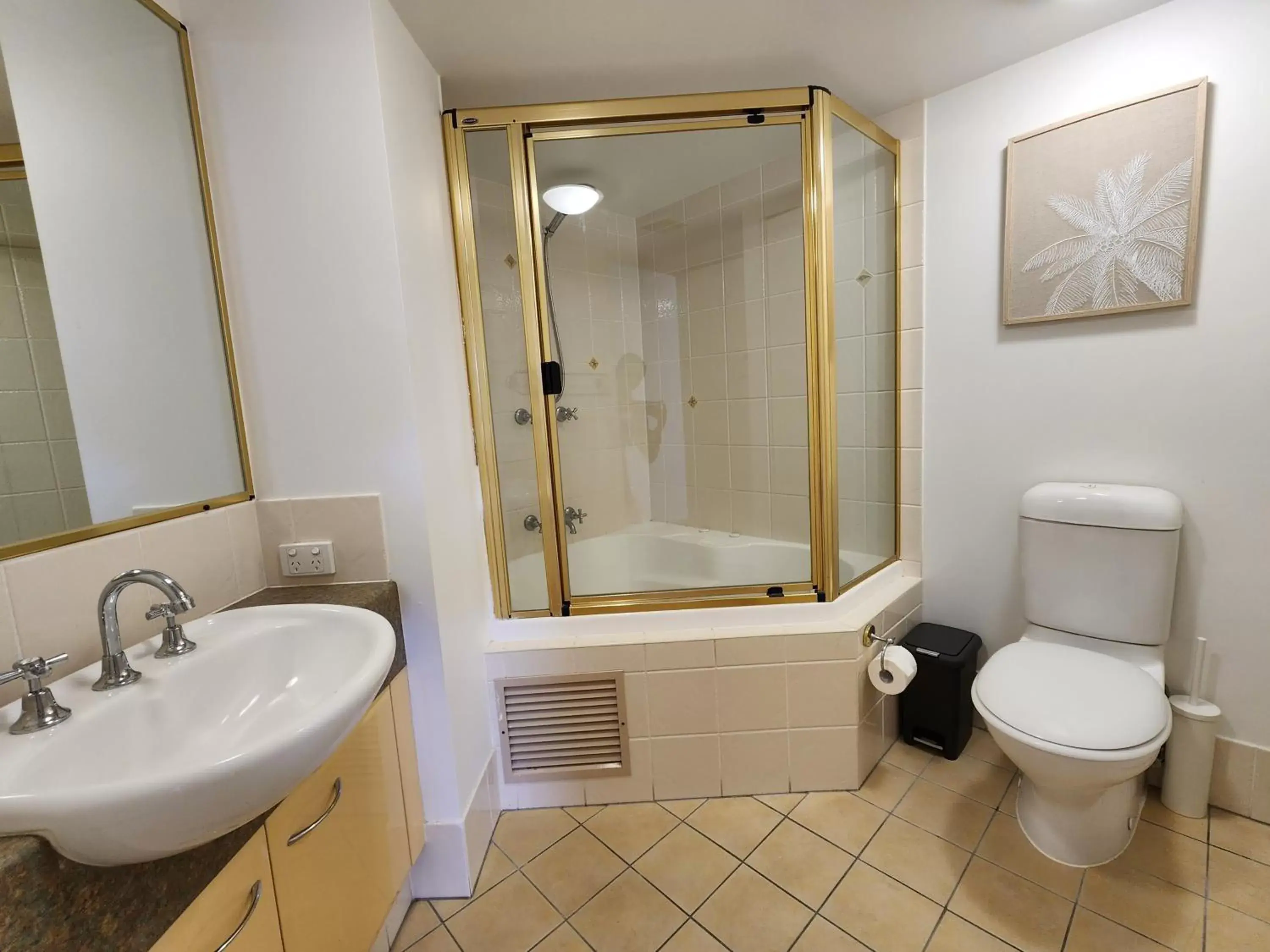 Bathroom in Fairways Golf & Beach Retreat Bribie Island