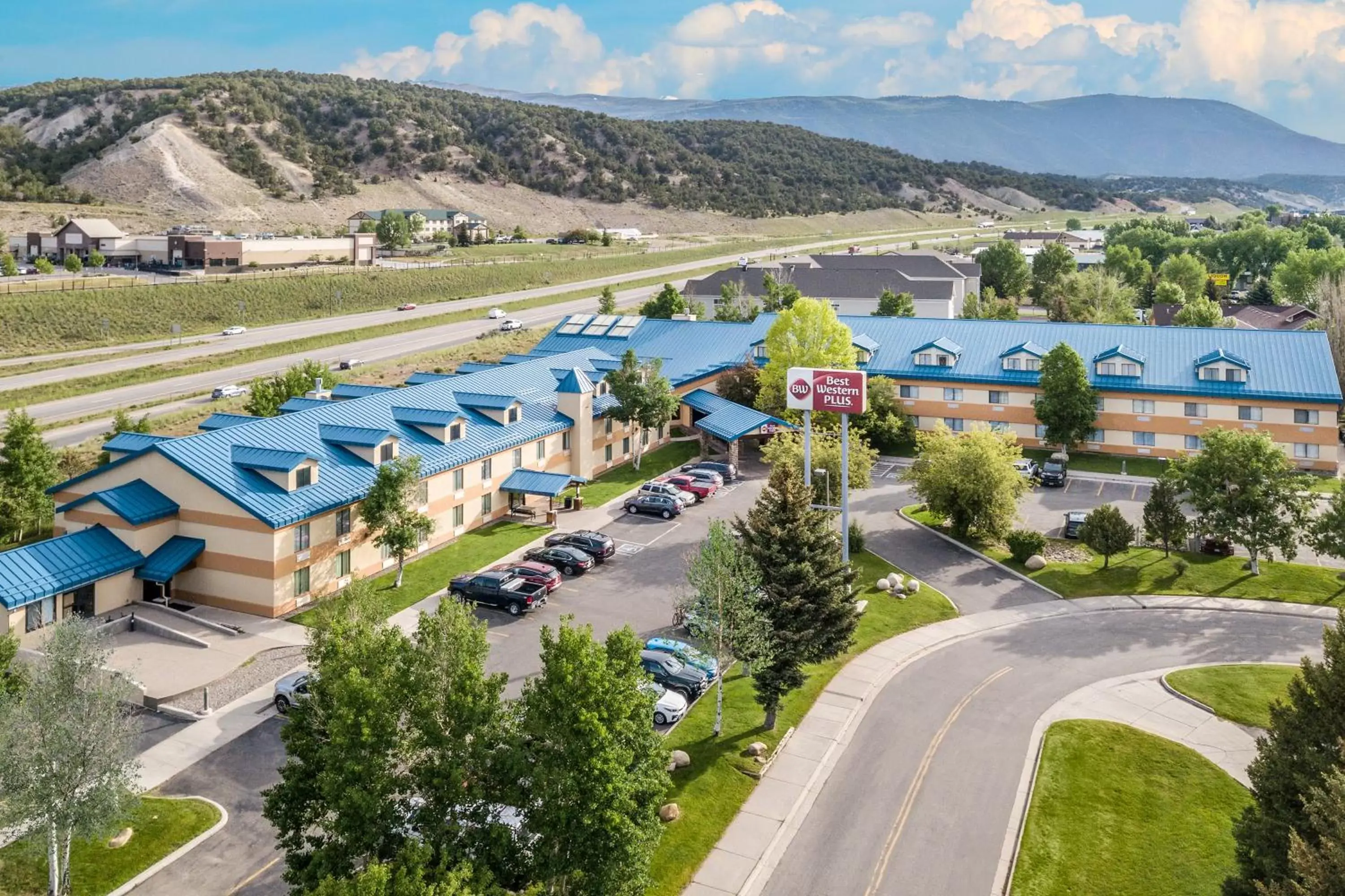 Property building in Best Western Plus Eagle-Vail Valley