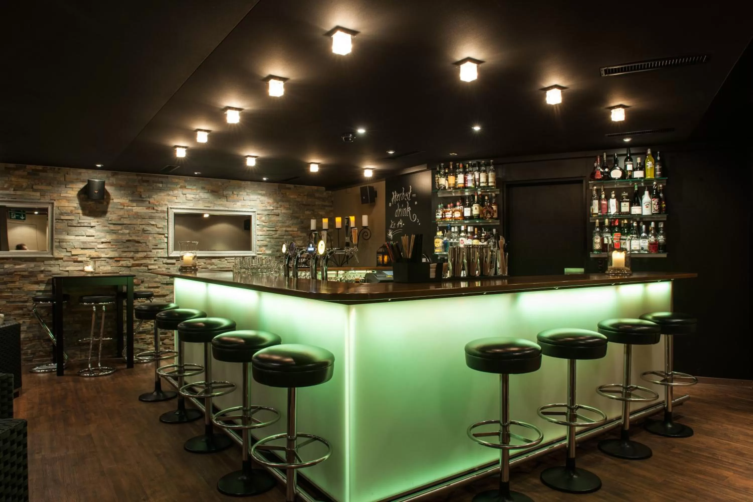 Lounge or bar in SEELANDHOTEL Weisses Kreuz