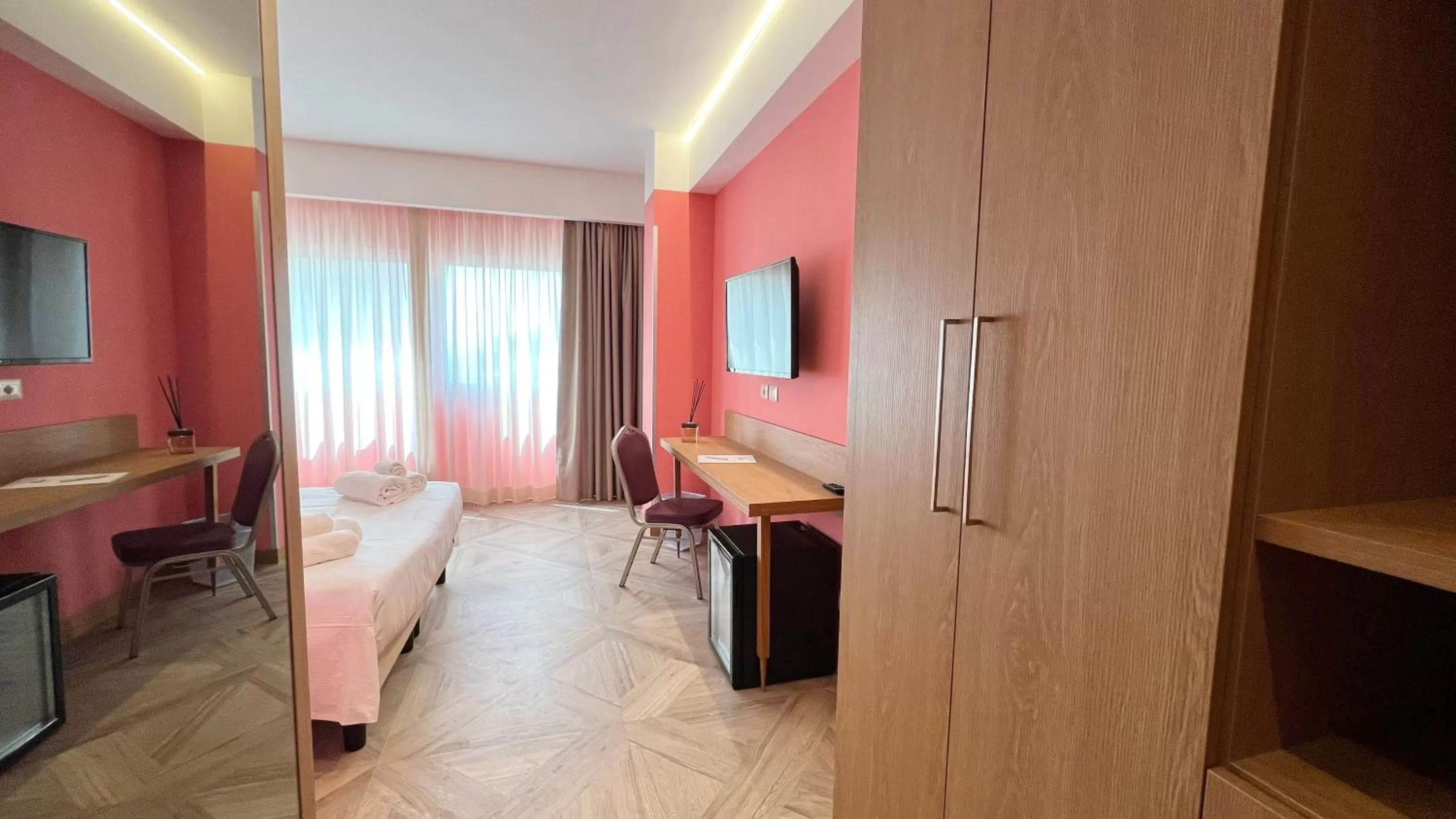 TV and multimedia, Bed in Catania Sea Palace Hotel