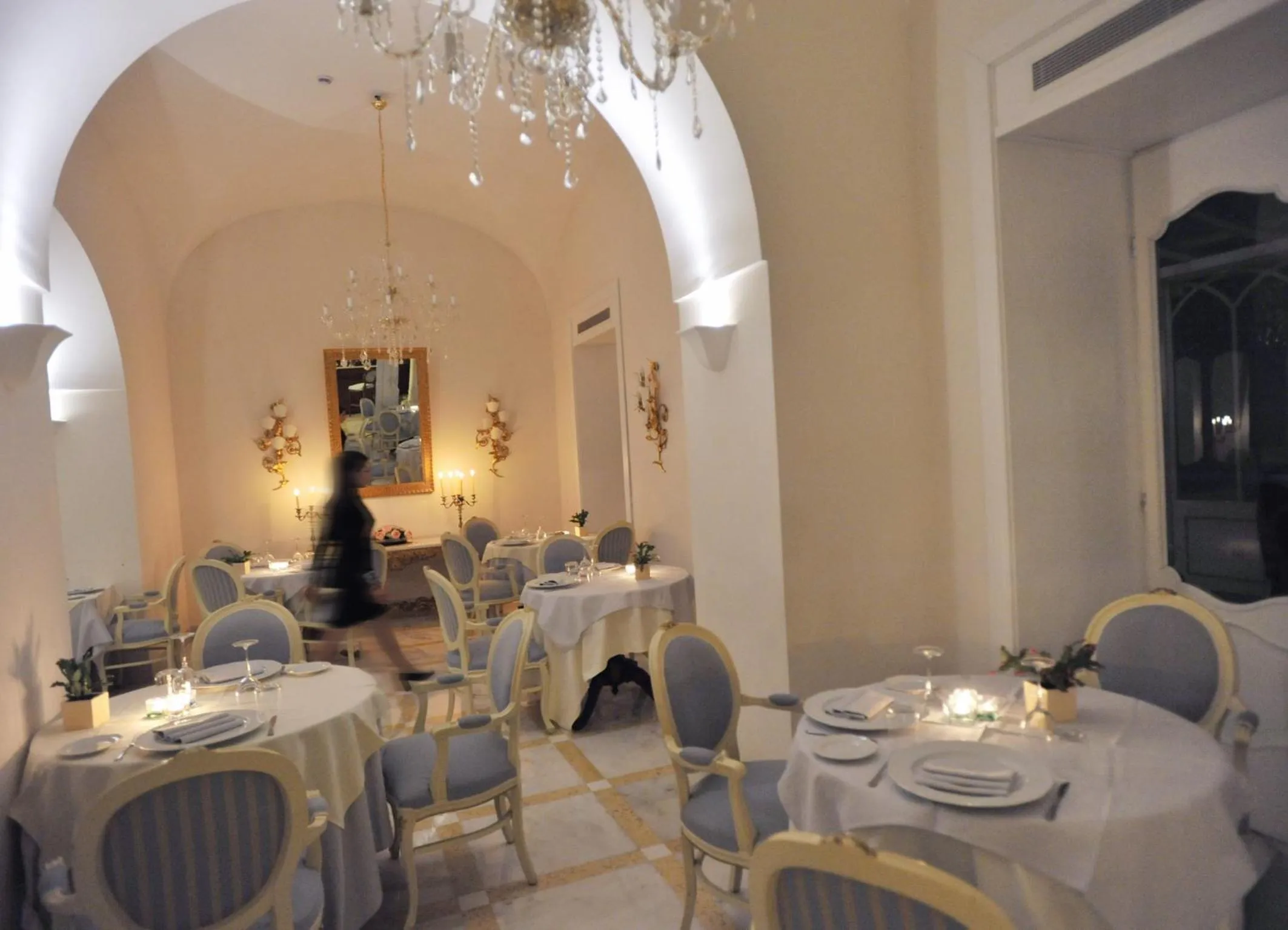 Restaurant/places to eat in Hotel Villa Fraulo