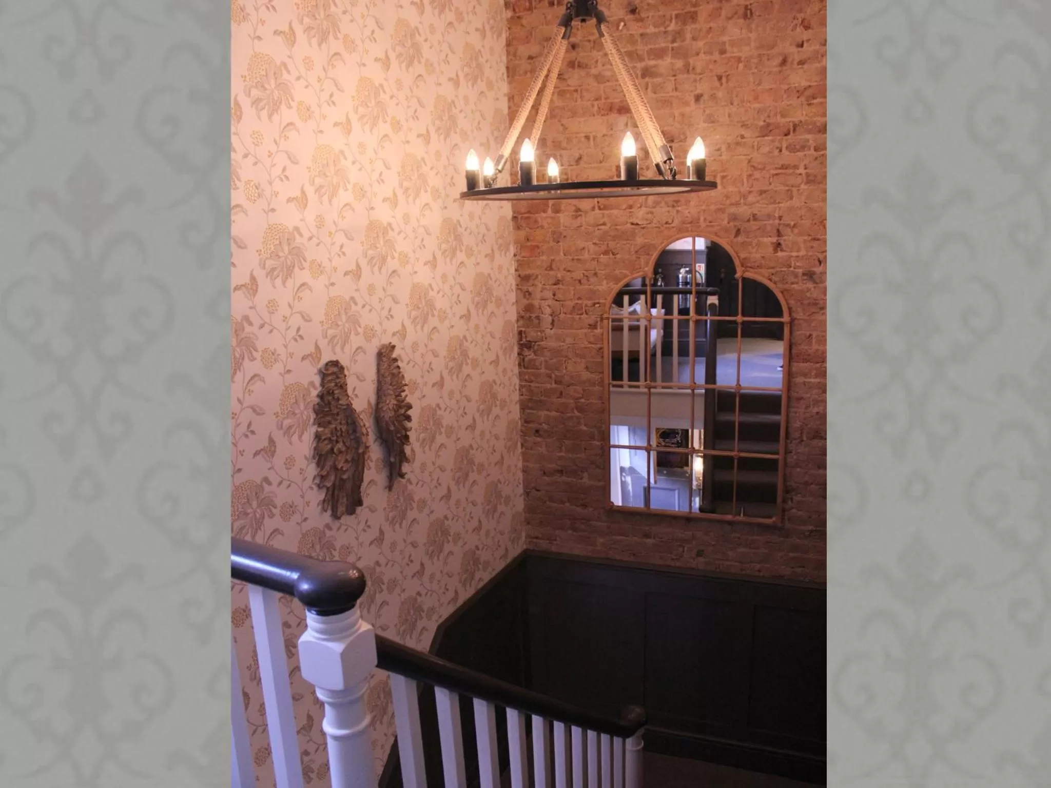 Facade/entrance in The One Tun Pub & Rooms