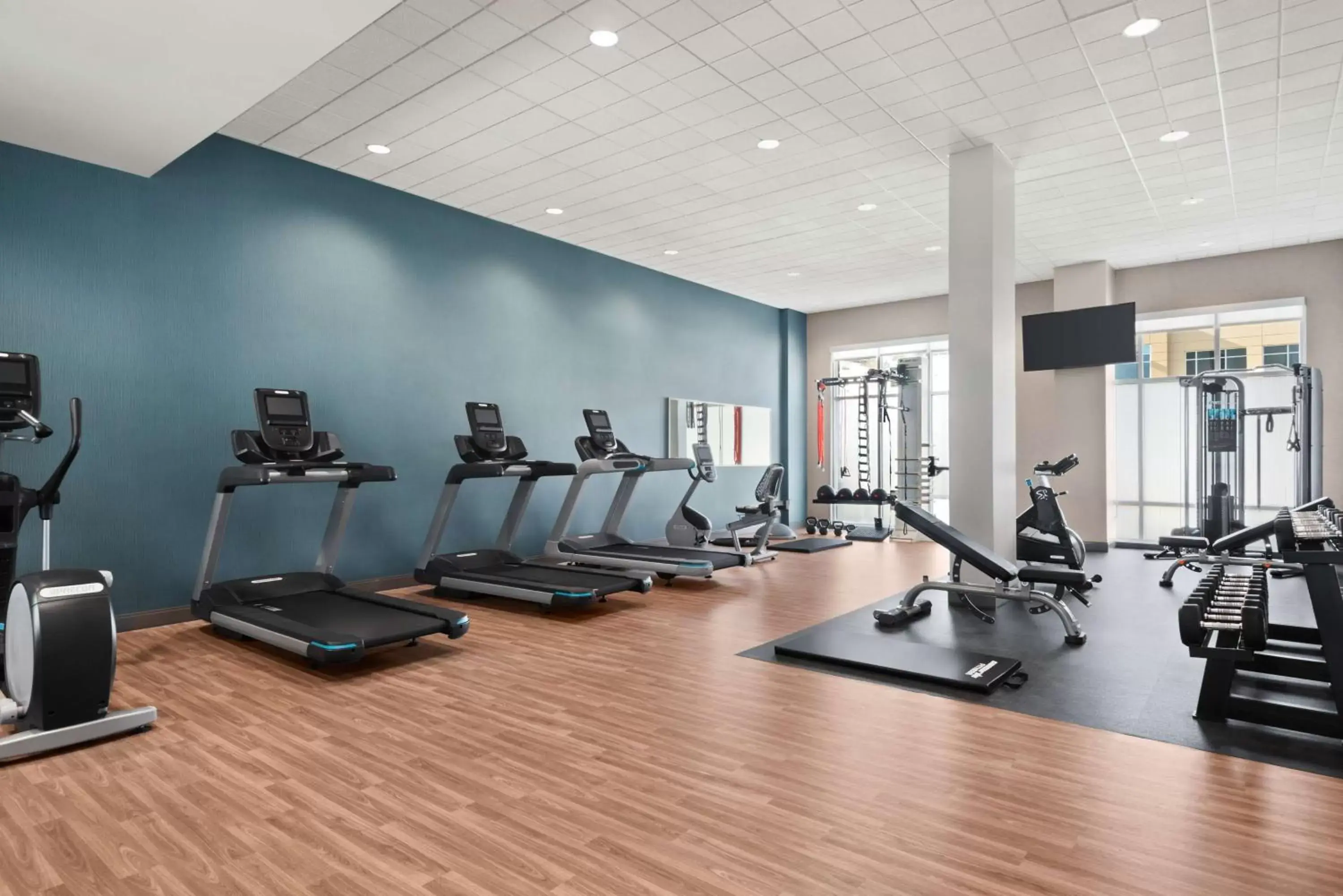 Fitness centre/facilities, Fitness Center/Facilities in Hampton Inn & Suites Kelowna, British Columbia, Canada