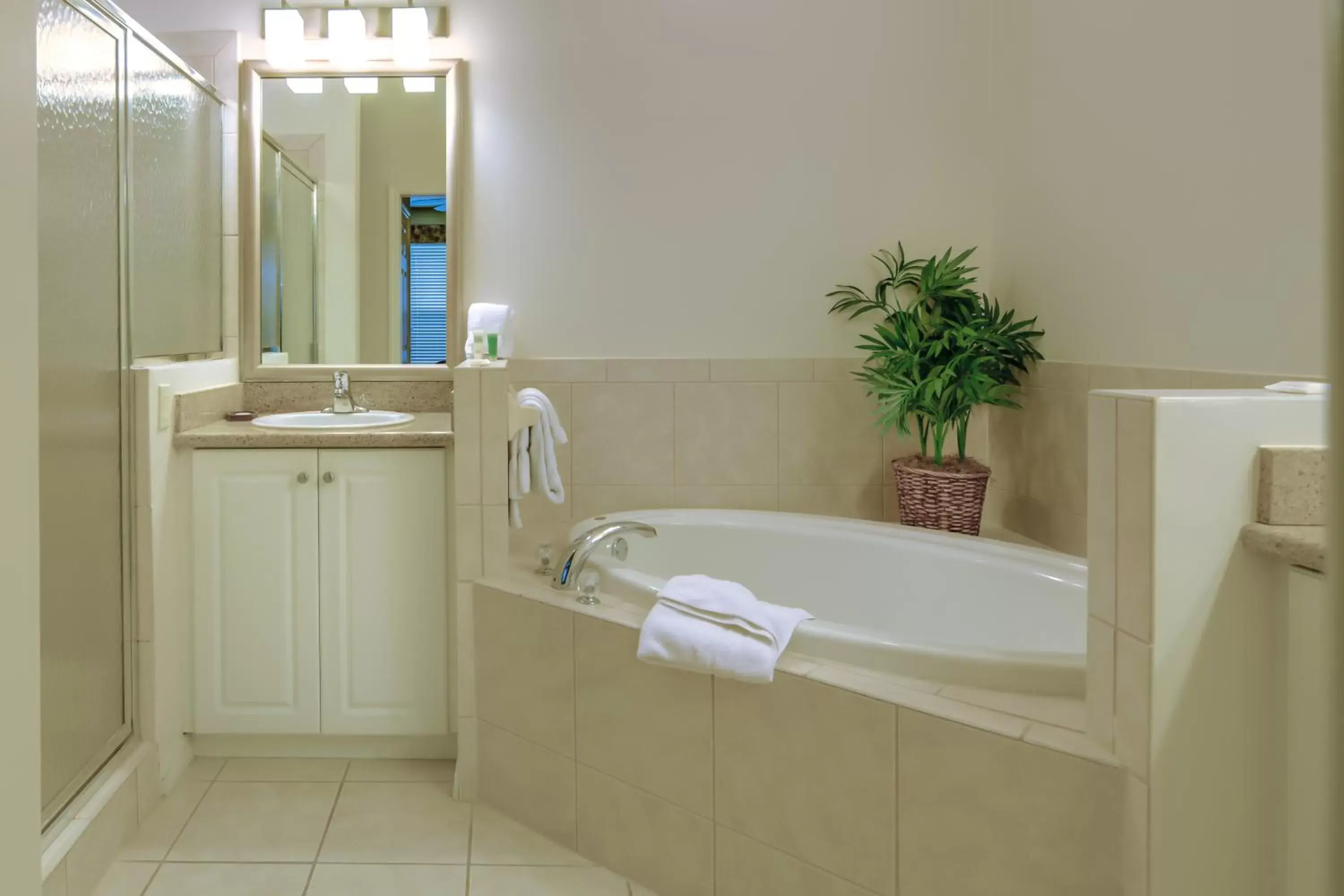 Bathroom in GreenLinks Golf Villas at Lely Resort