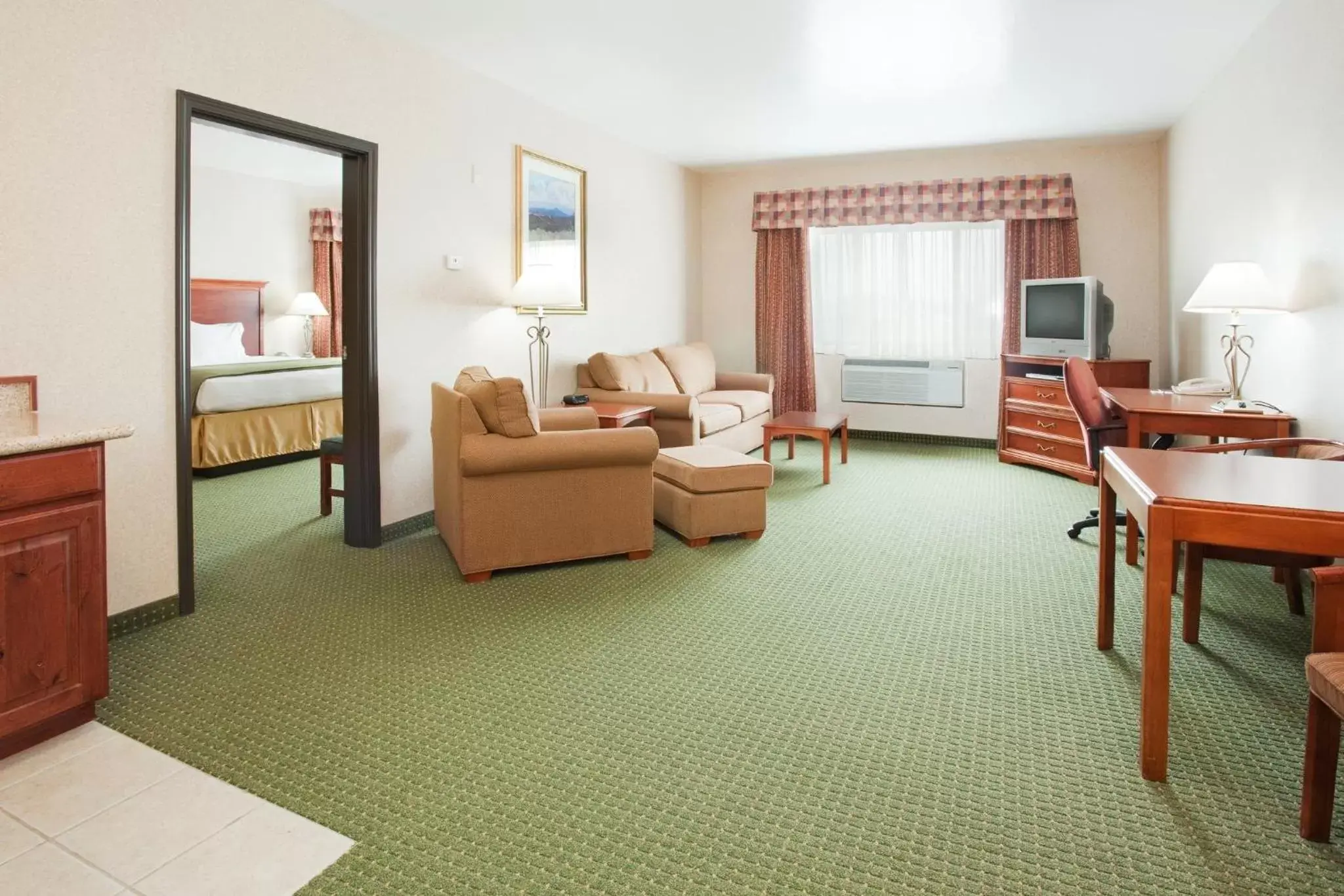 Photo of the whole room, Seating Area in Holiday Inn Express Hotel & Suites Gunnison, an IHG Hotel