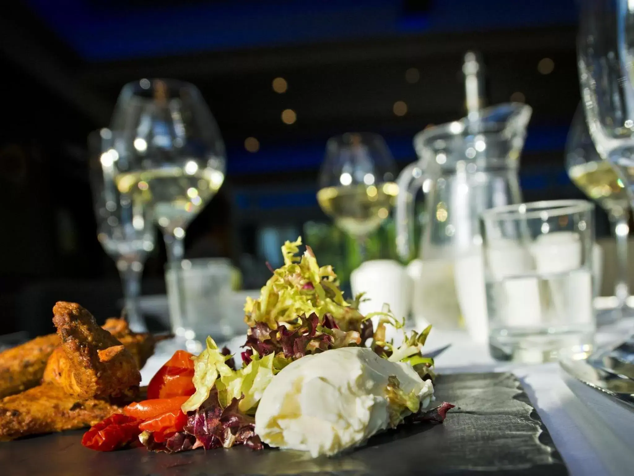 Restaurant/places to eat in Number 10 Hotel Restaurant/places to eat in Number 10 Hotel