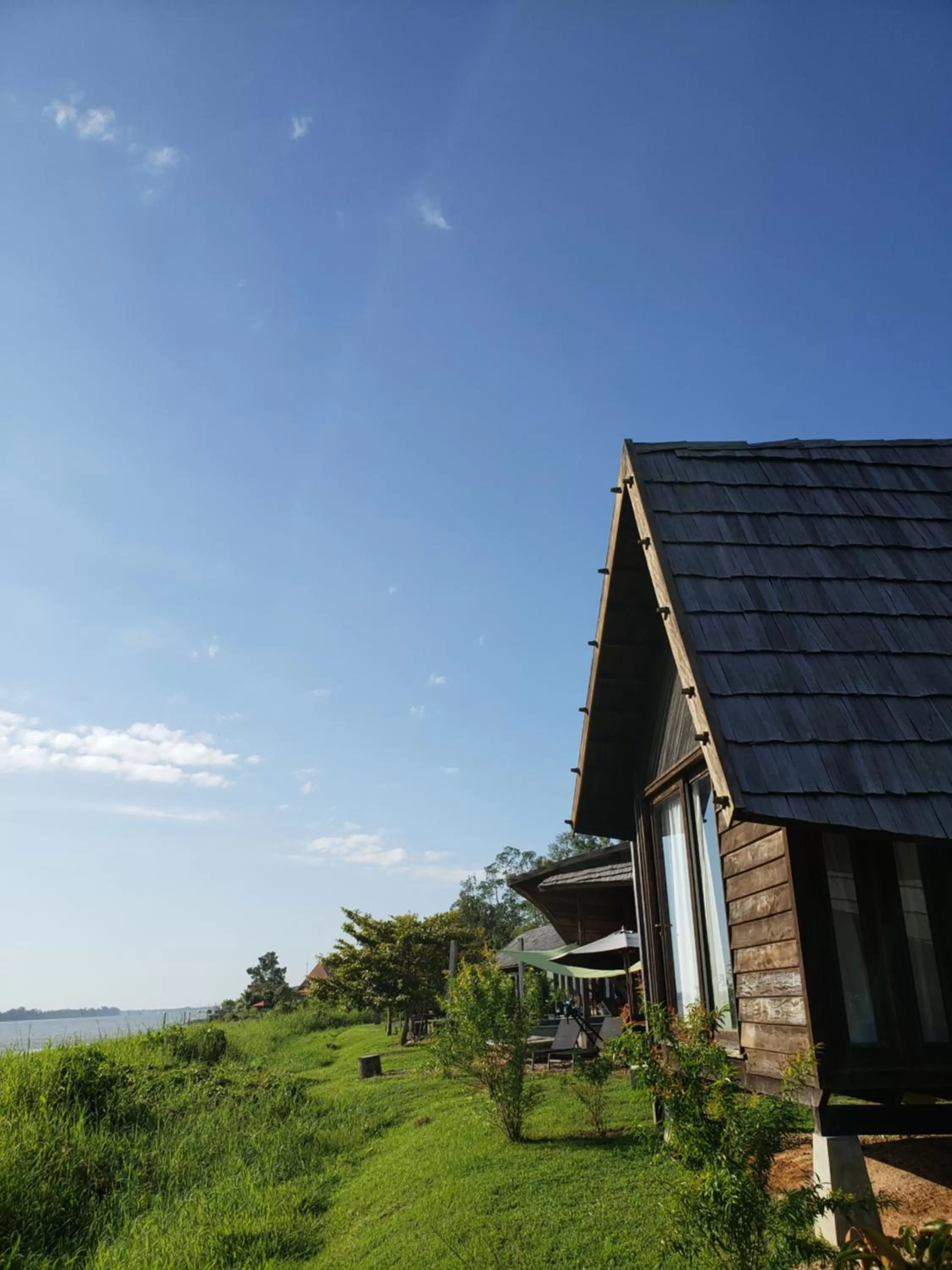 River view in Houttuyn Wellness River Resort