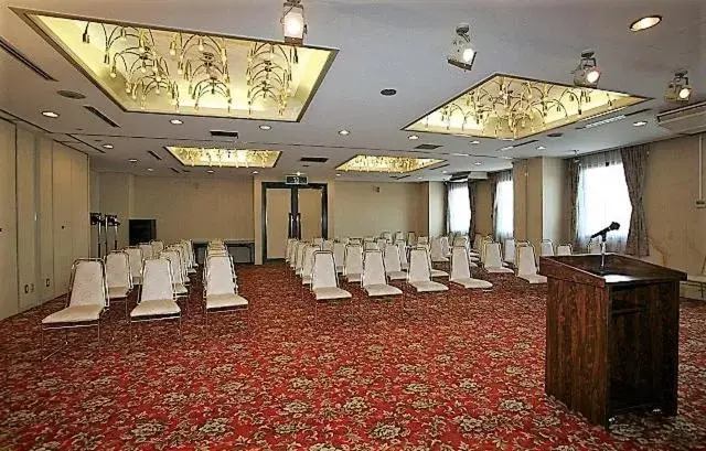 Banquet Facilities in Hotel New Yutaka