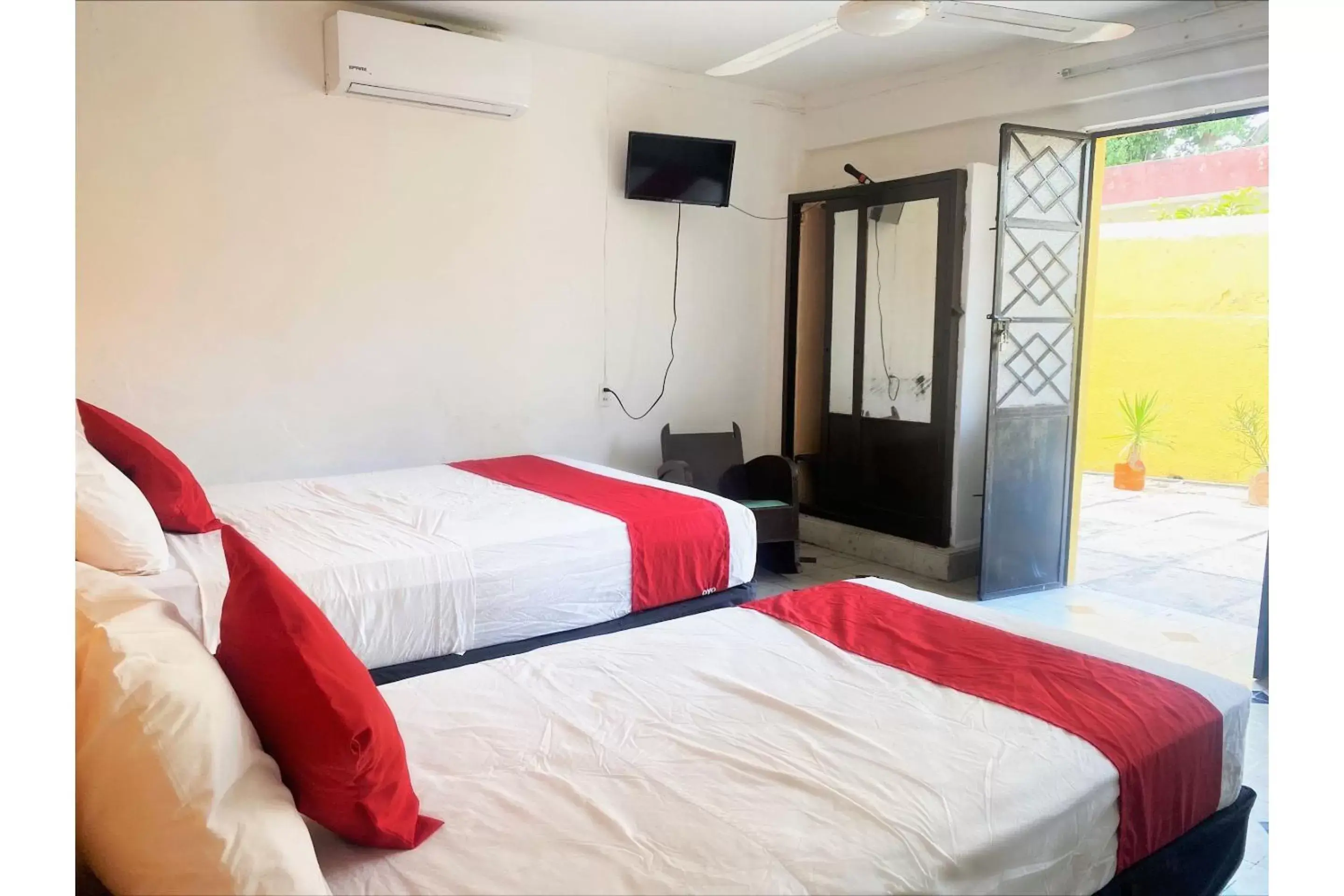 Bedroom, Bed in OYO Posada Espinosa, Mérida, Parque de Santa Ana