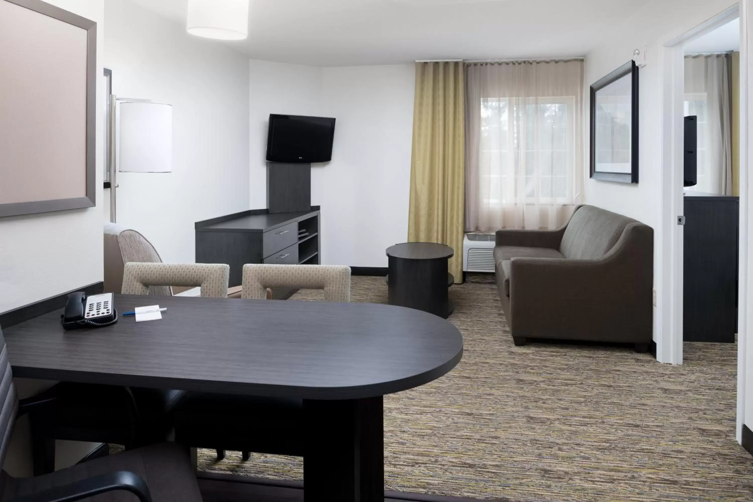 Photo of the whole room, Seating Area in Candlewood Suites Olympia - Lacey, an IHG Hotel