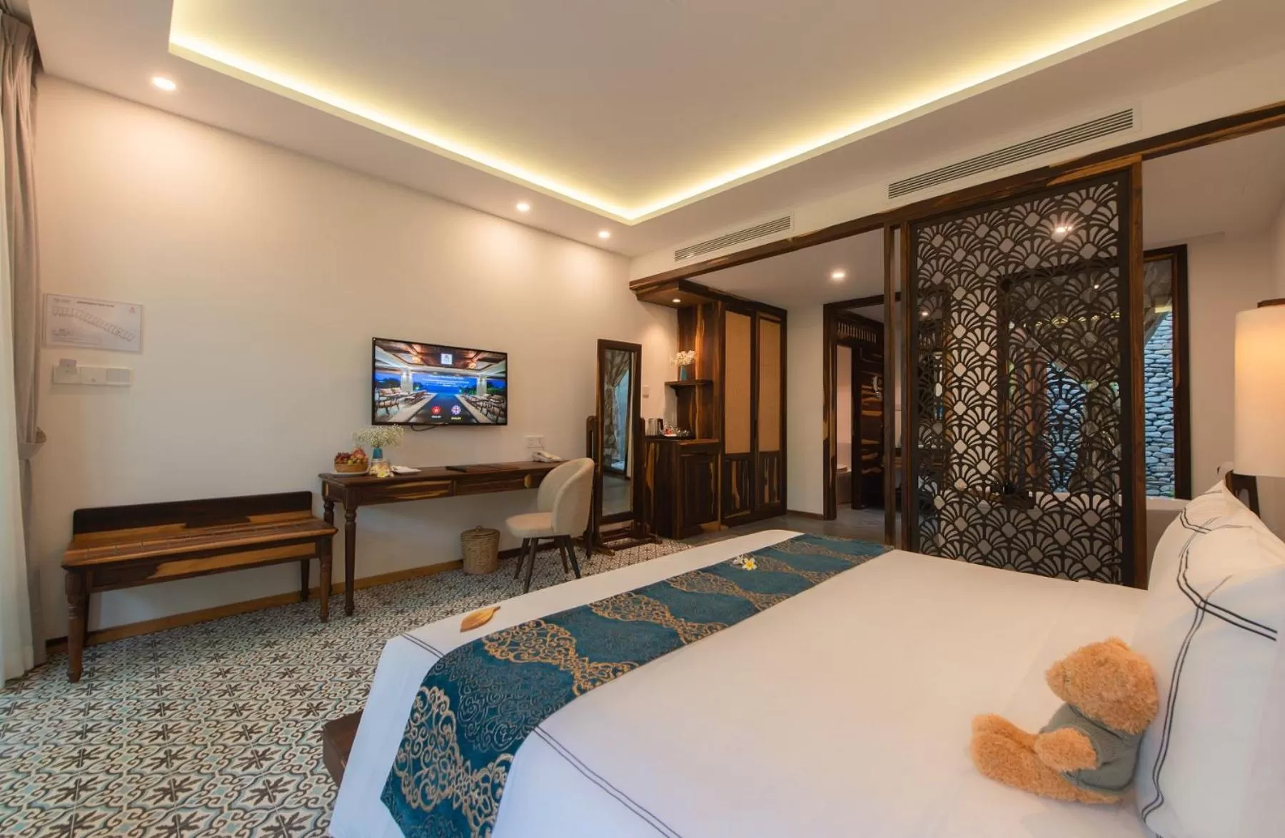 Bedroom, Bed in Alibu Resort Nha Trang