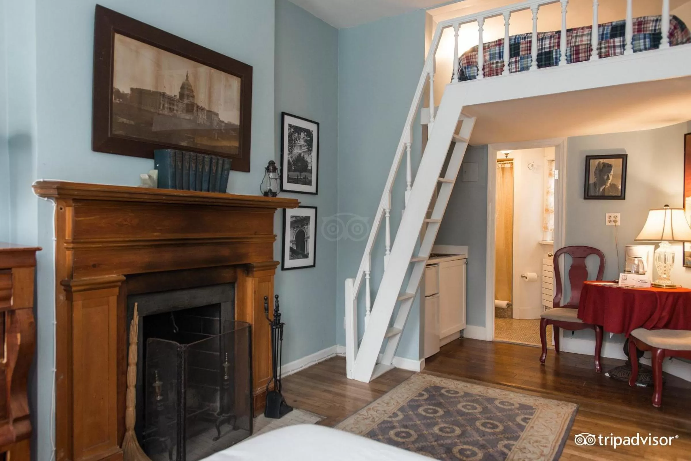 Seating area in Incentra Village Hotel