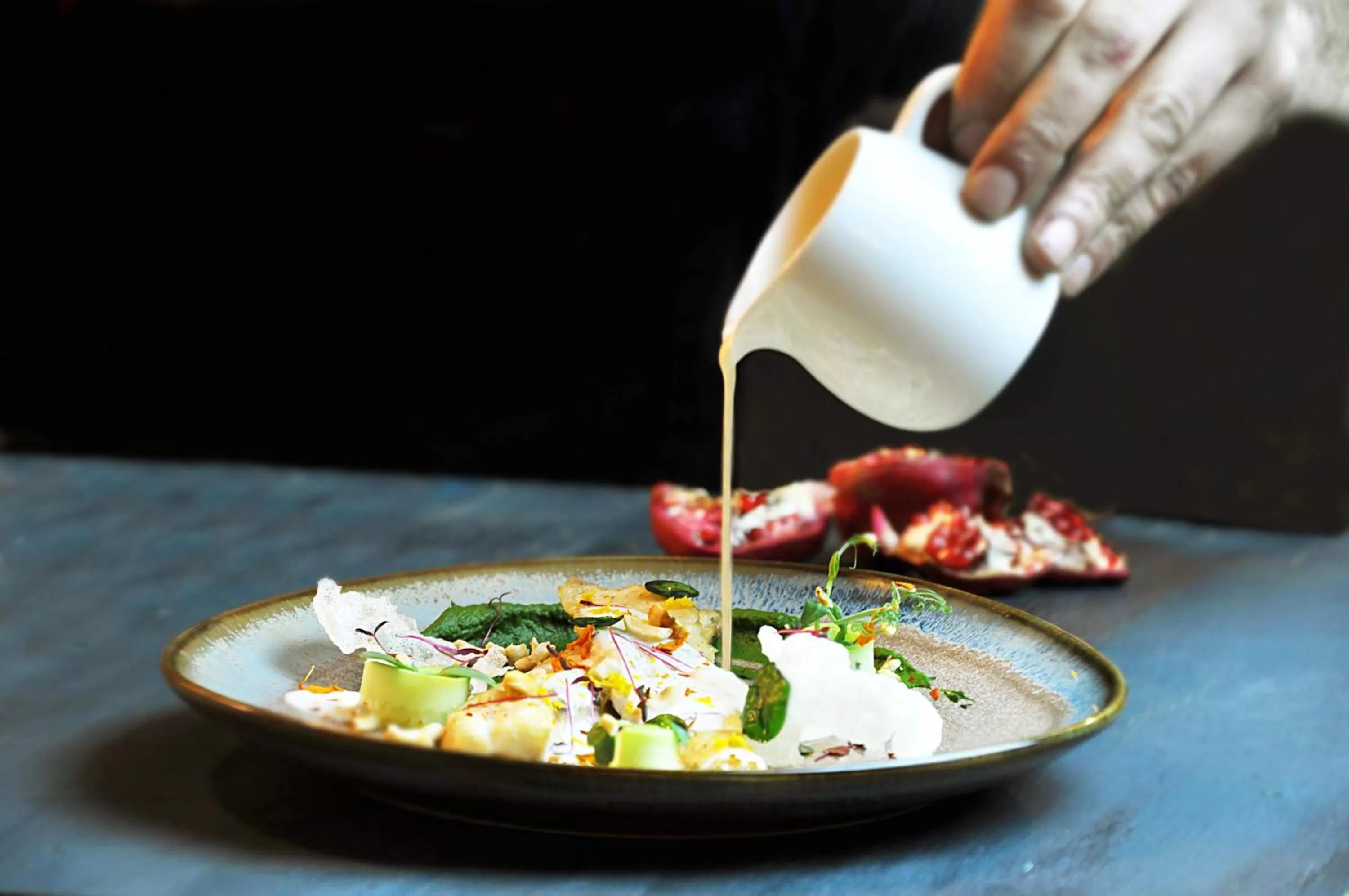 Restaurant/places to eat in Tekla Palace By Urban Hotels