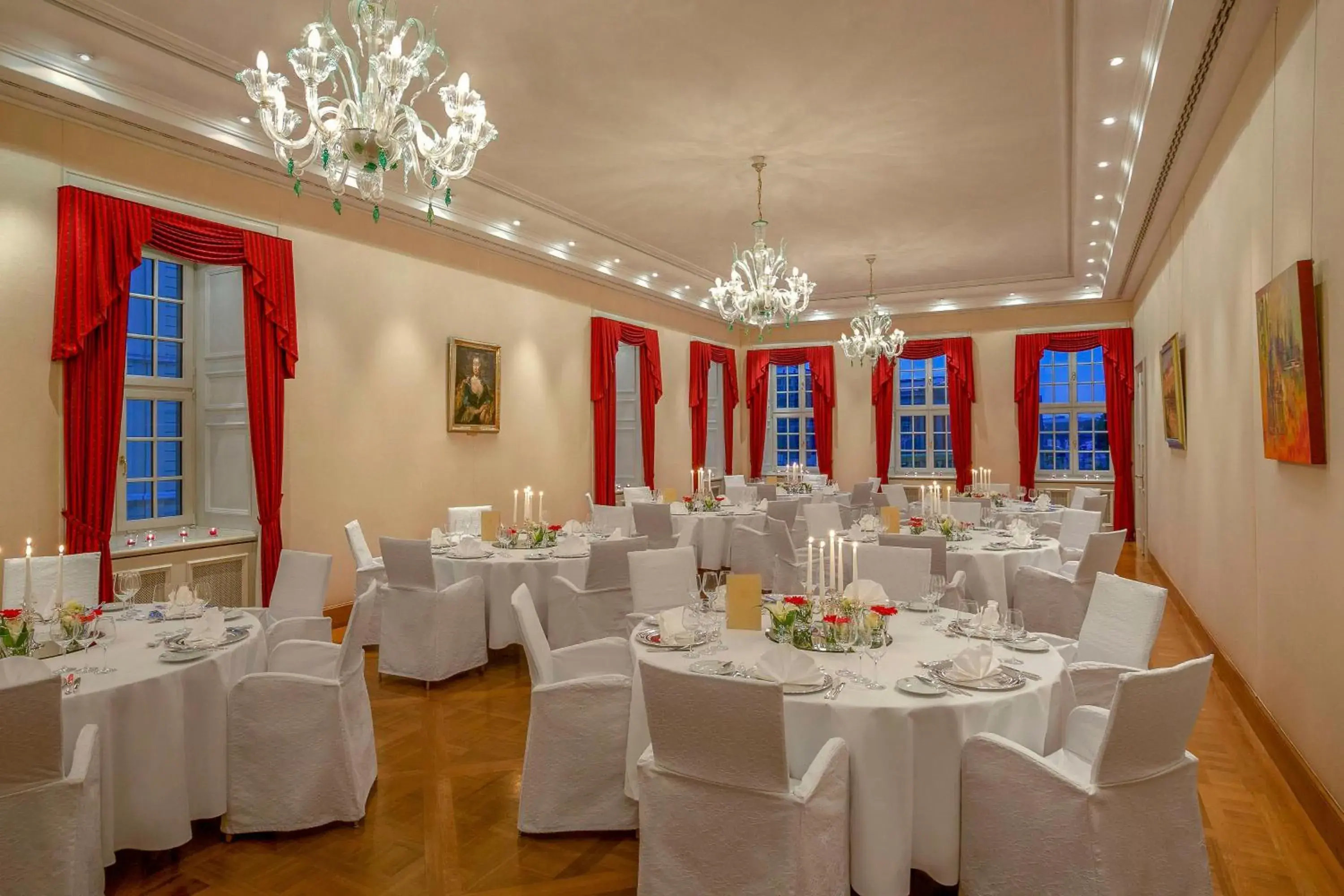 Meeting/conference room, Restaurant/Places to Eat in Kempinski Hotel Taschenbergpalais Dresden