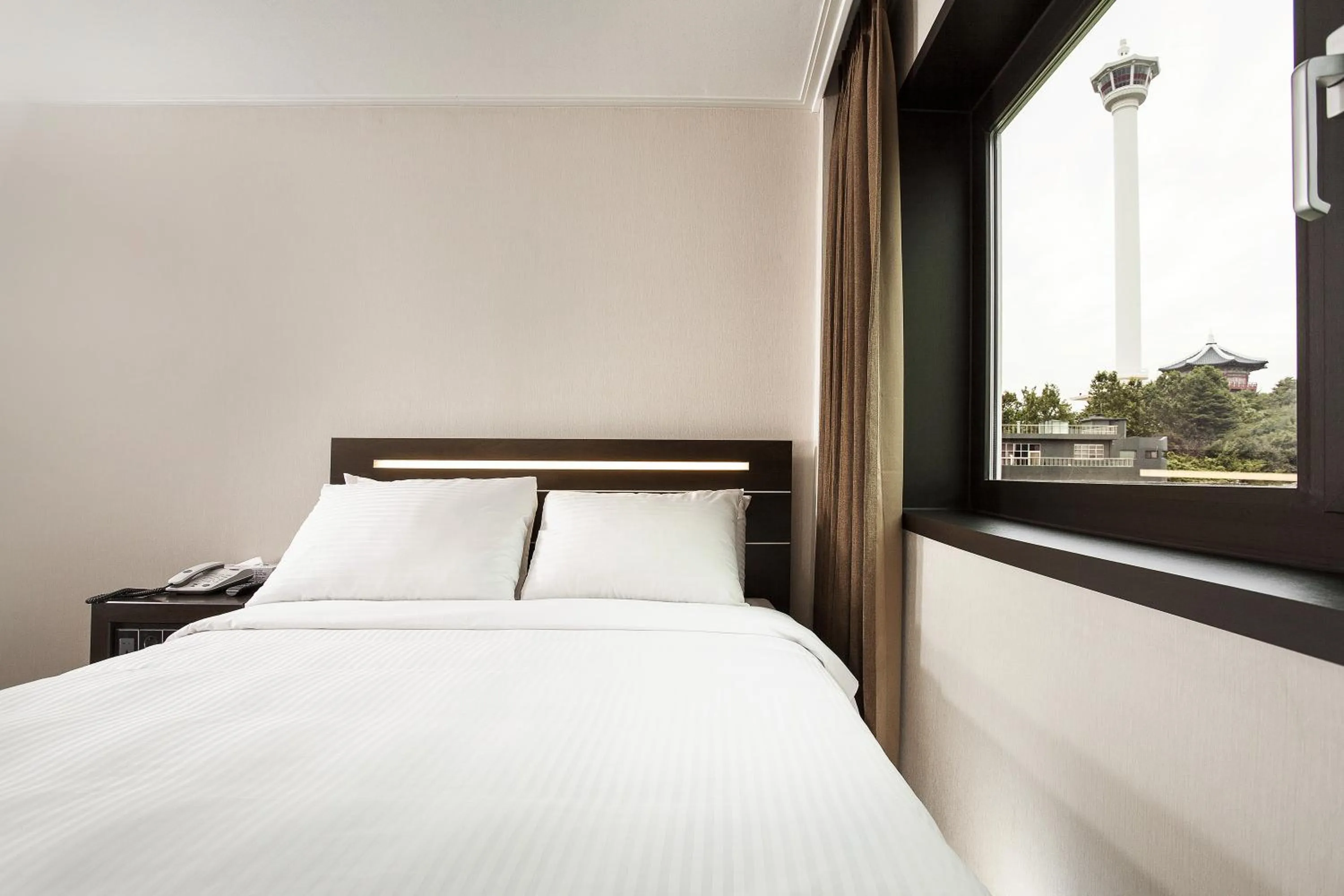 Bed in Busan Tourist Hotel