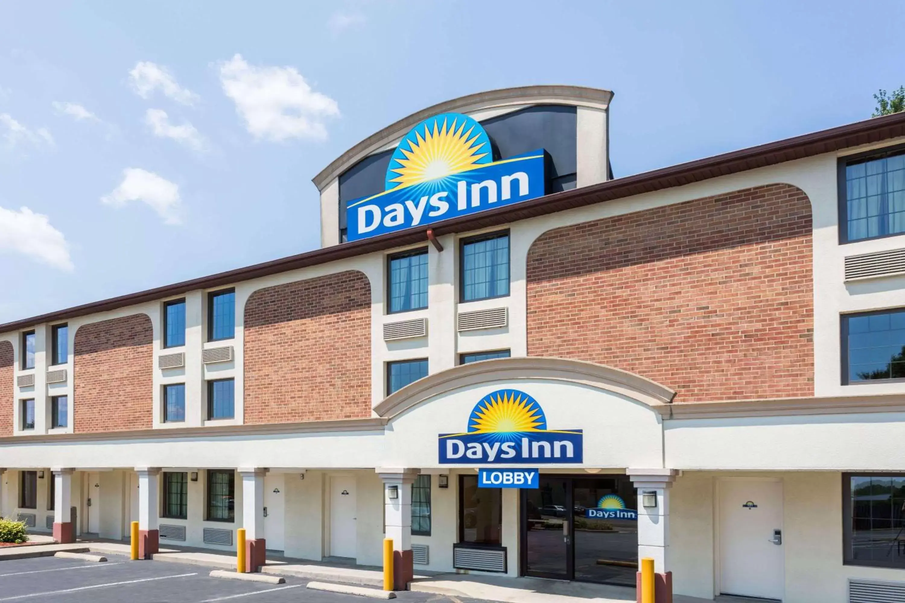 Property building in Days Inn by Wyndham Dumfries Quantico