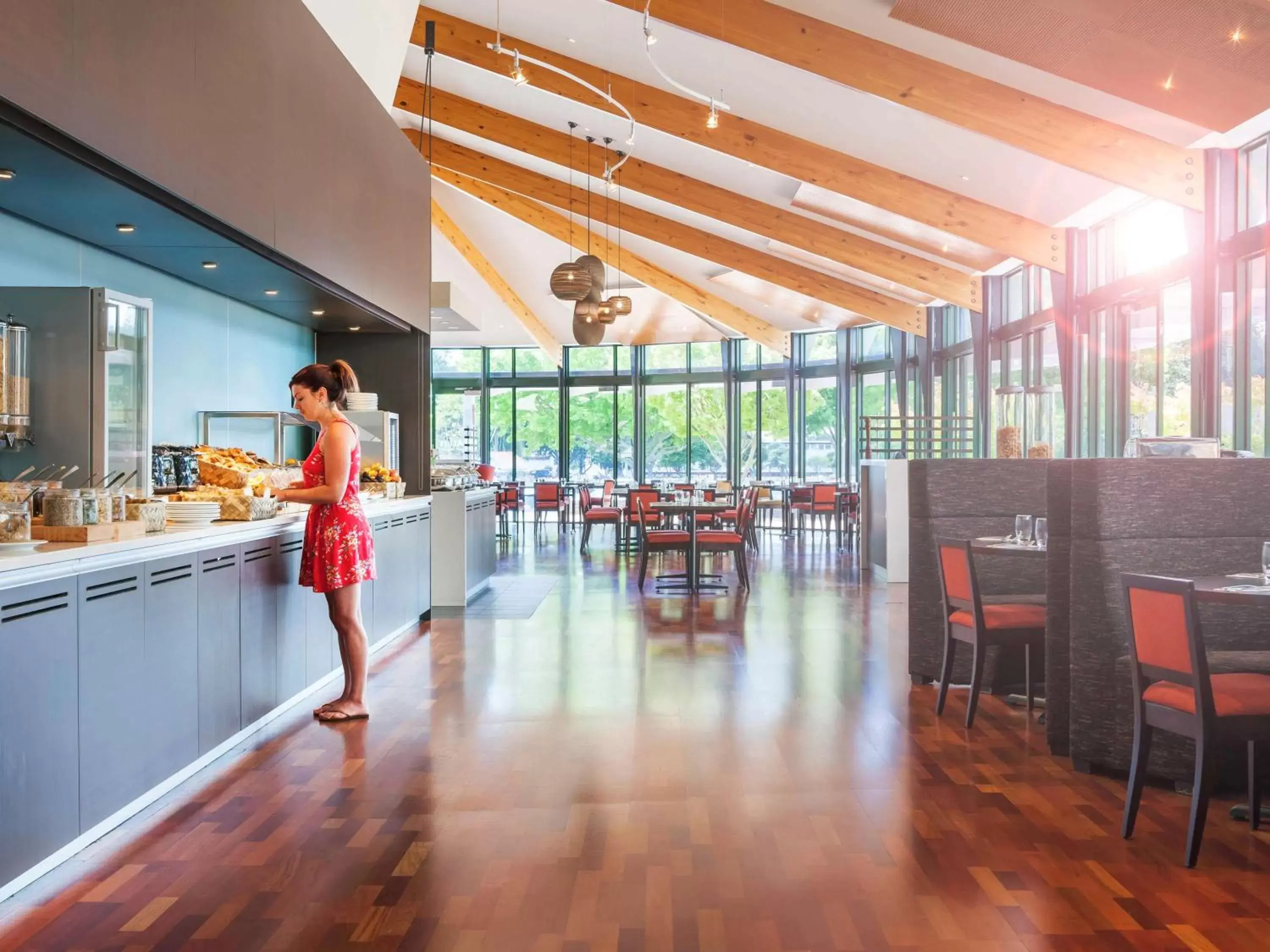 Restaurant/places to eat in Novotel Rotorua Lakeside