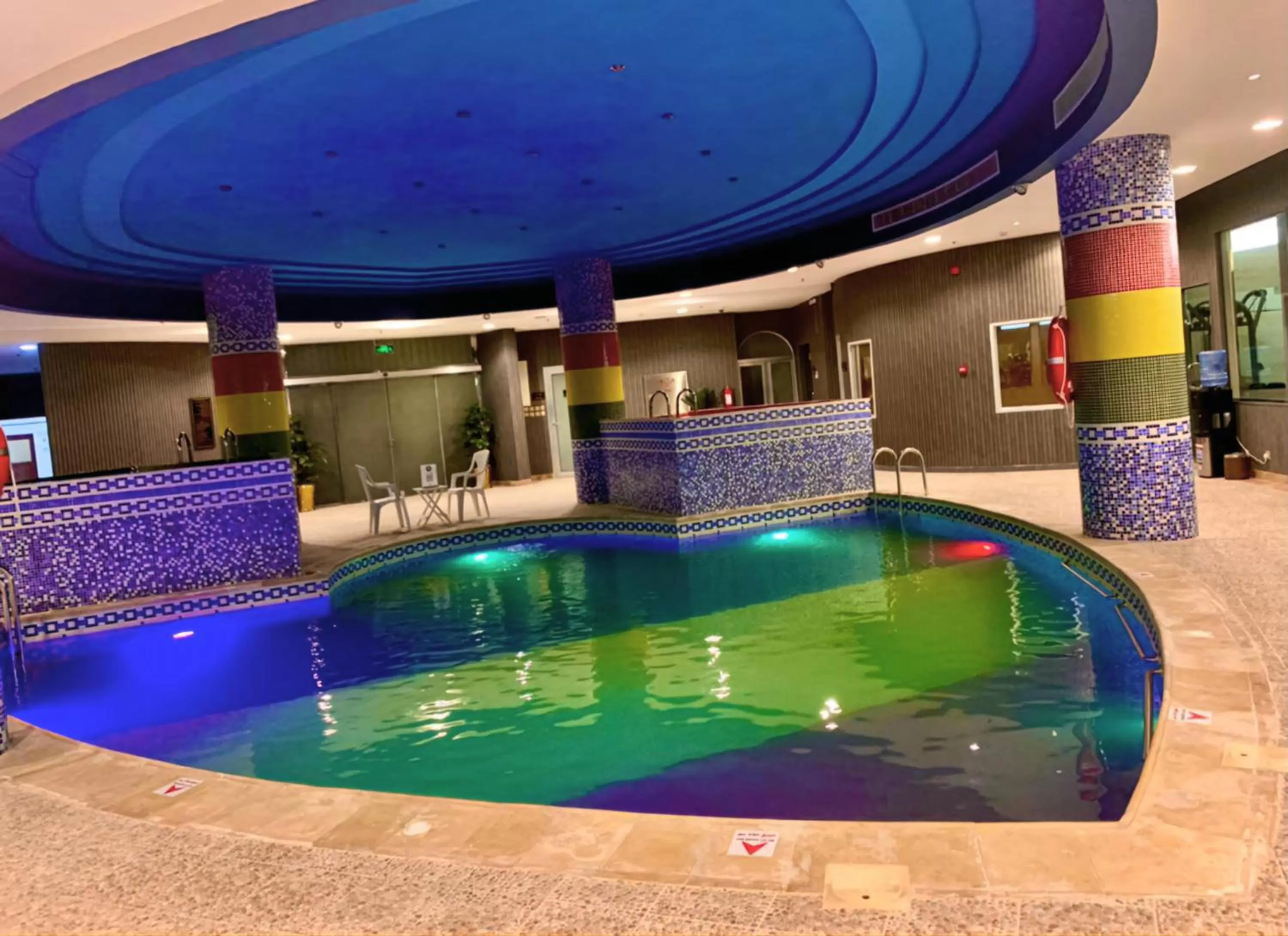  in Golden Ship Hotel