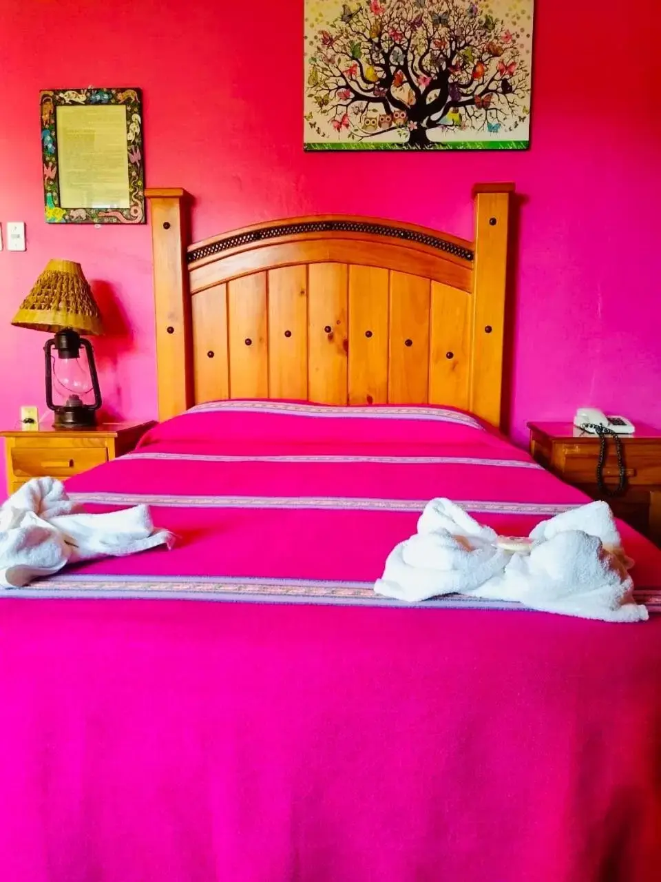 Bed in Hotel Cazomalli Oaxaca