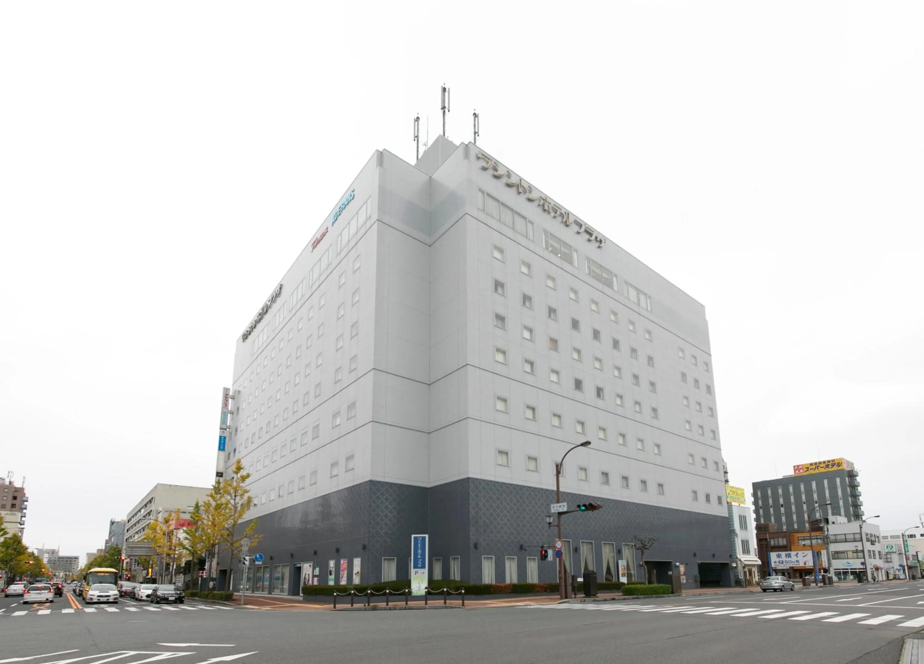 Property building in Yonago Washington Hotel Plaza