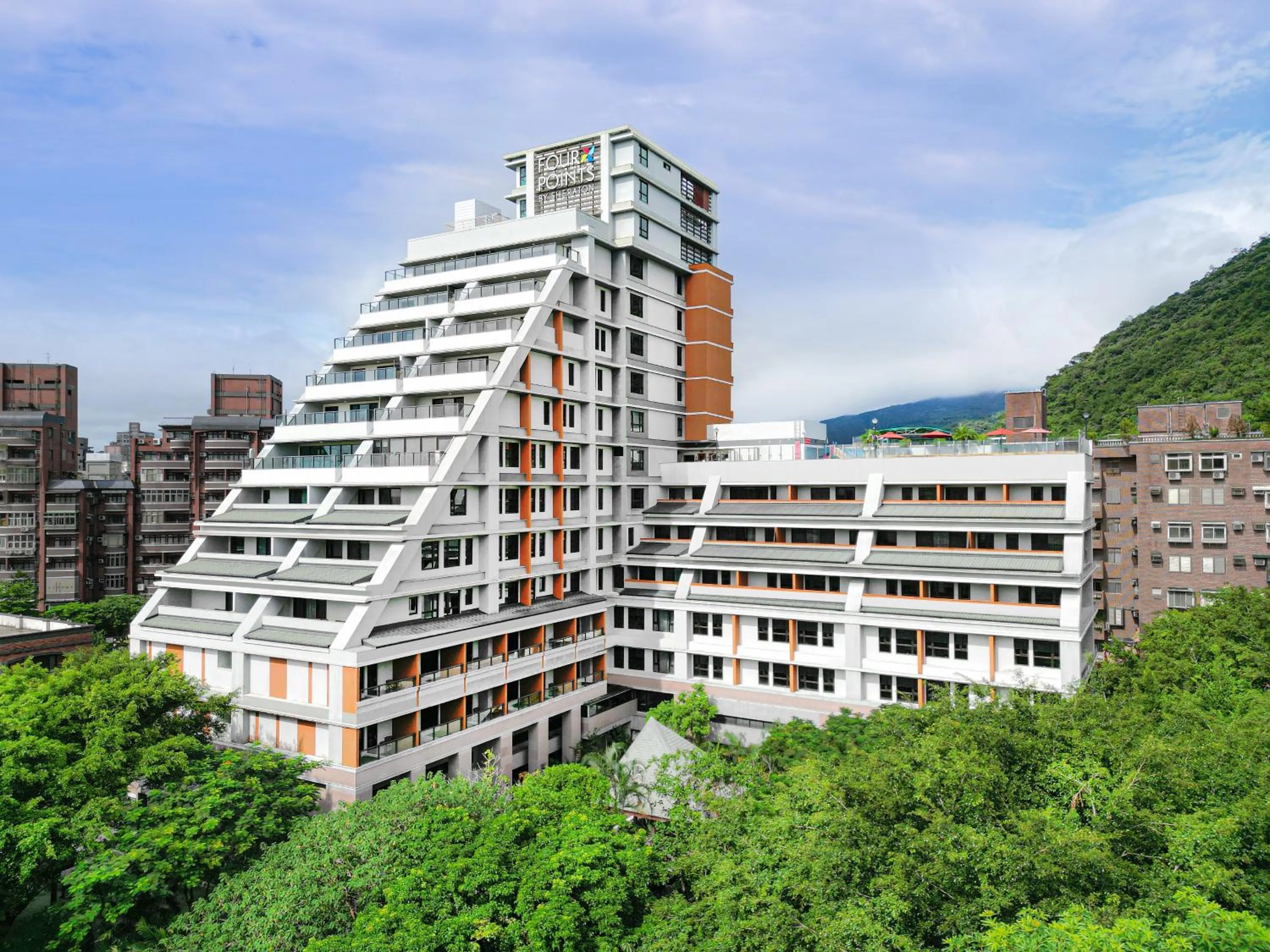 Property building in Four Points by Sheraton Yilan Jiaoxi