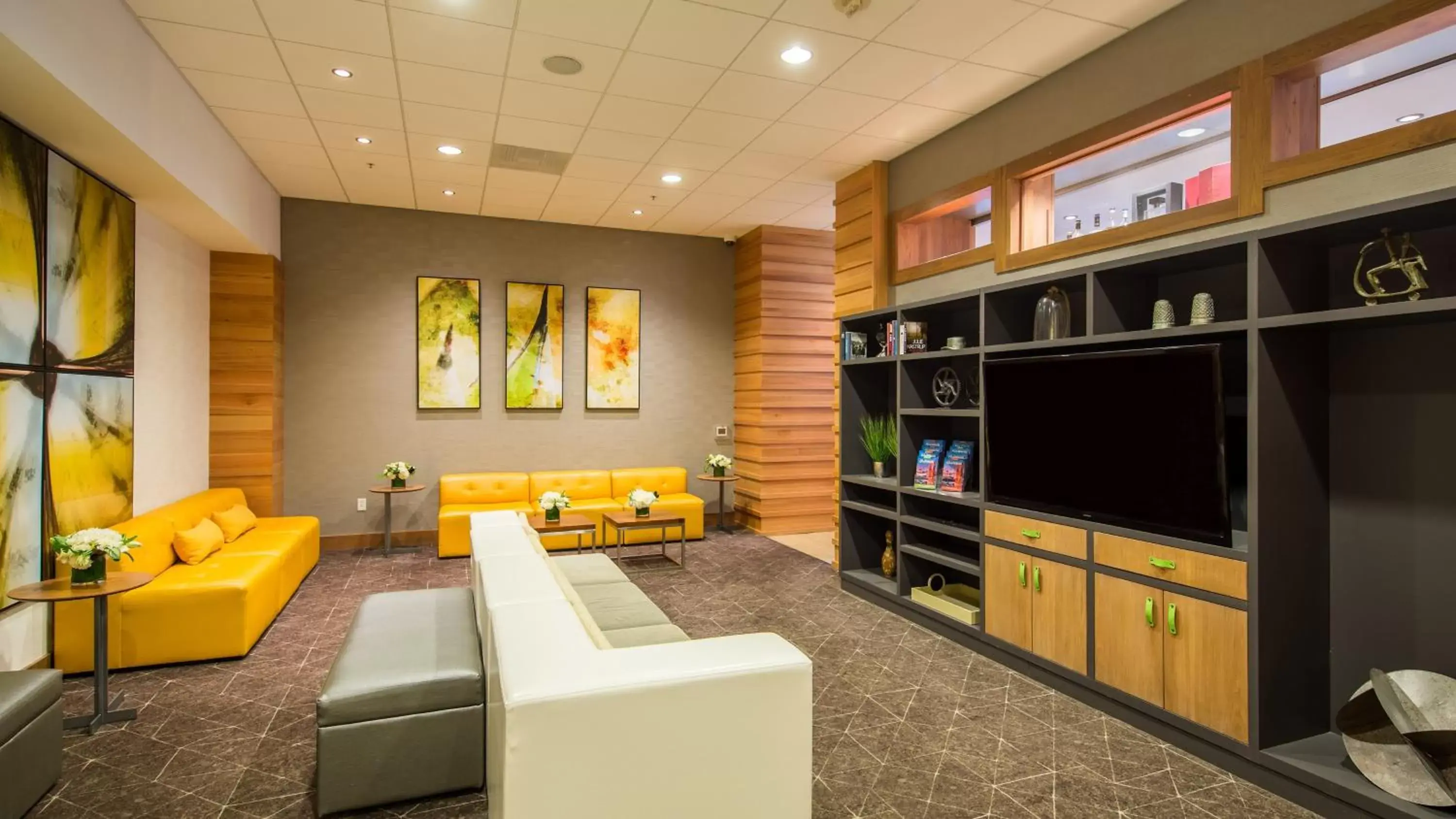 Lobby or reception, Seating Area in Holiday Inn San Francisco - Golden Gateway, an IHG Hotel with no Resort Fee