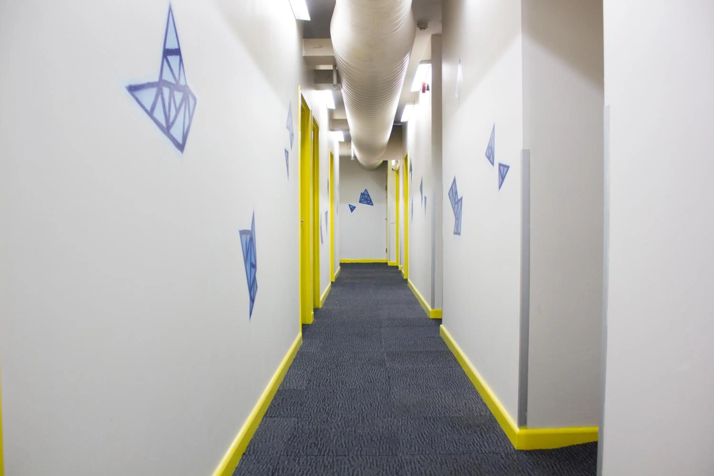 Property building in Melbourne City Backpackers