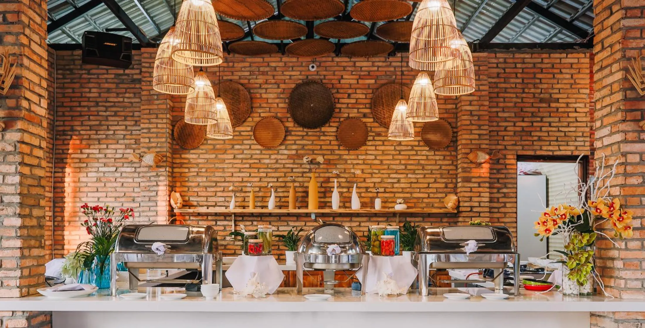 Restaurant/places to eat in Palm Hills Resort