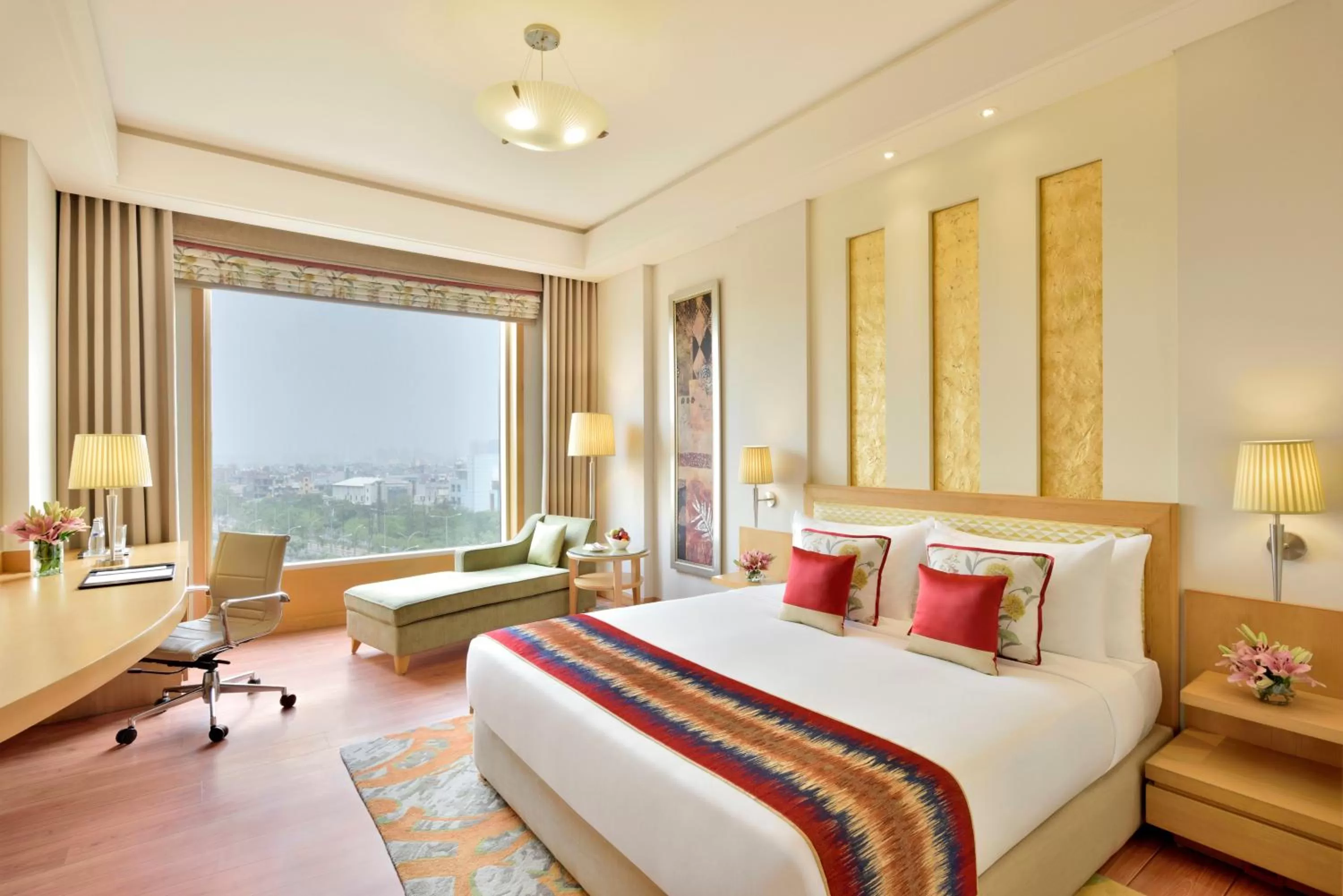 Bedroom, Bed in Radisson Noida