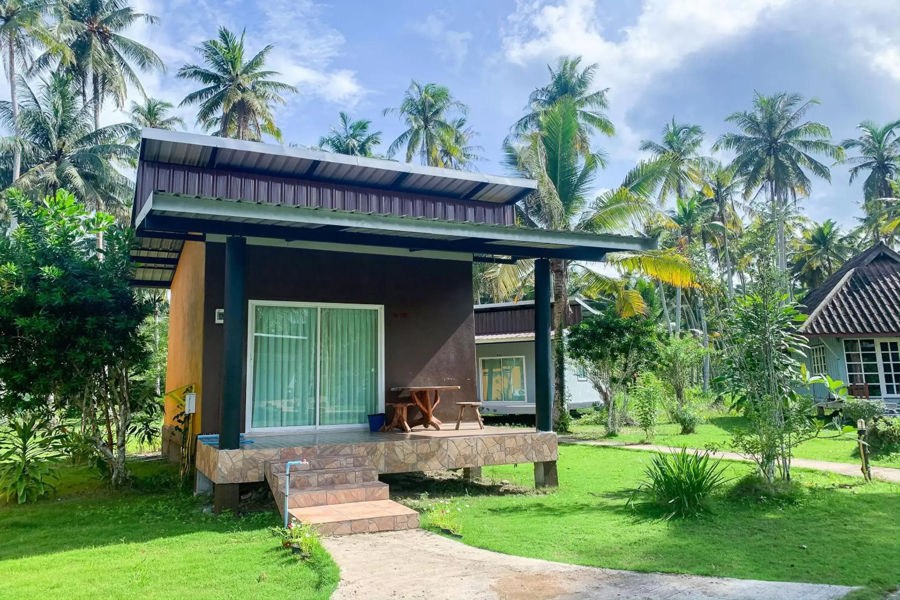 Property building in Koh Kood Far East Resort Property building in Koh Kood Far East Resort