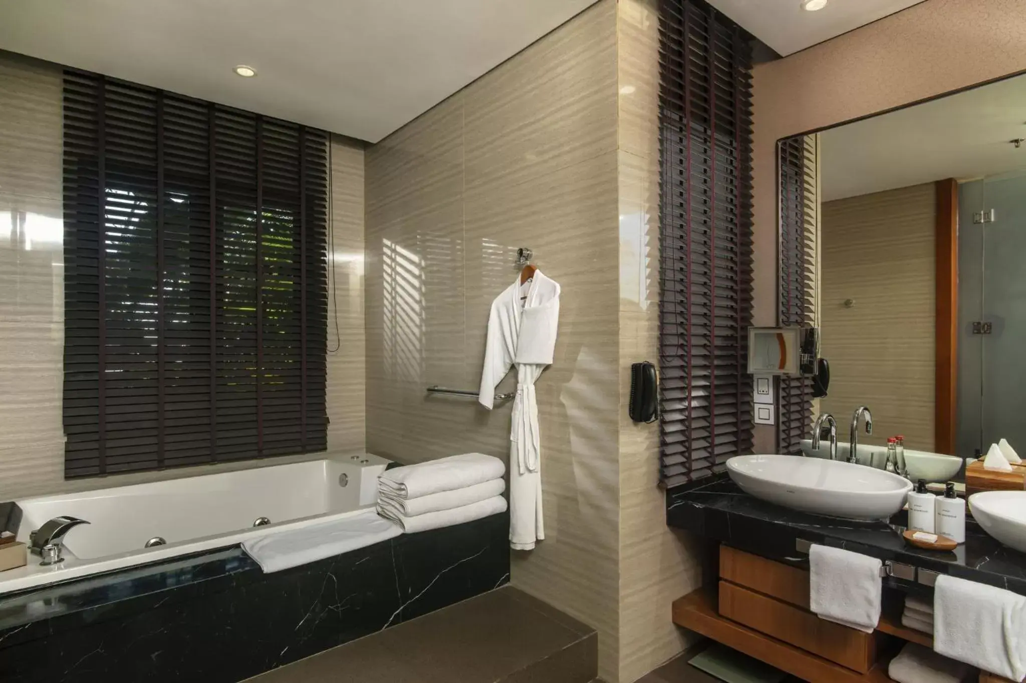 Photo of the whole room, Bathroom in InterContinental Bandung Dago Pakar, an IHG Hotel