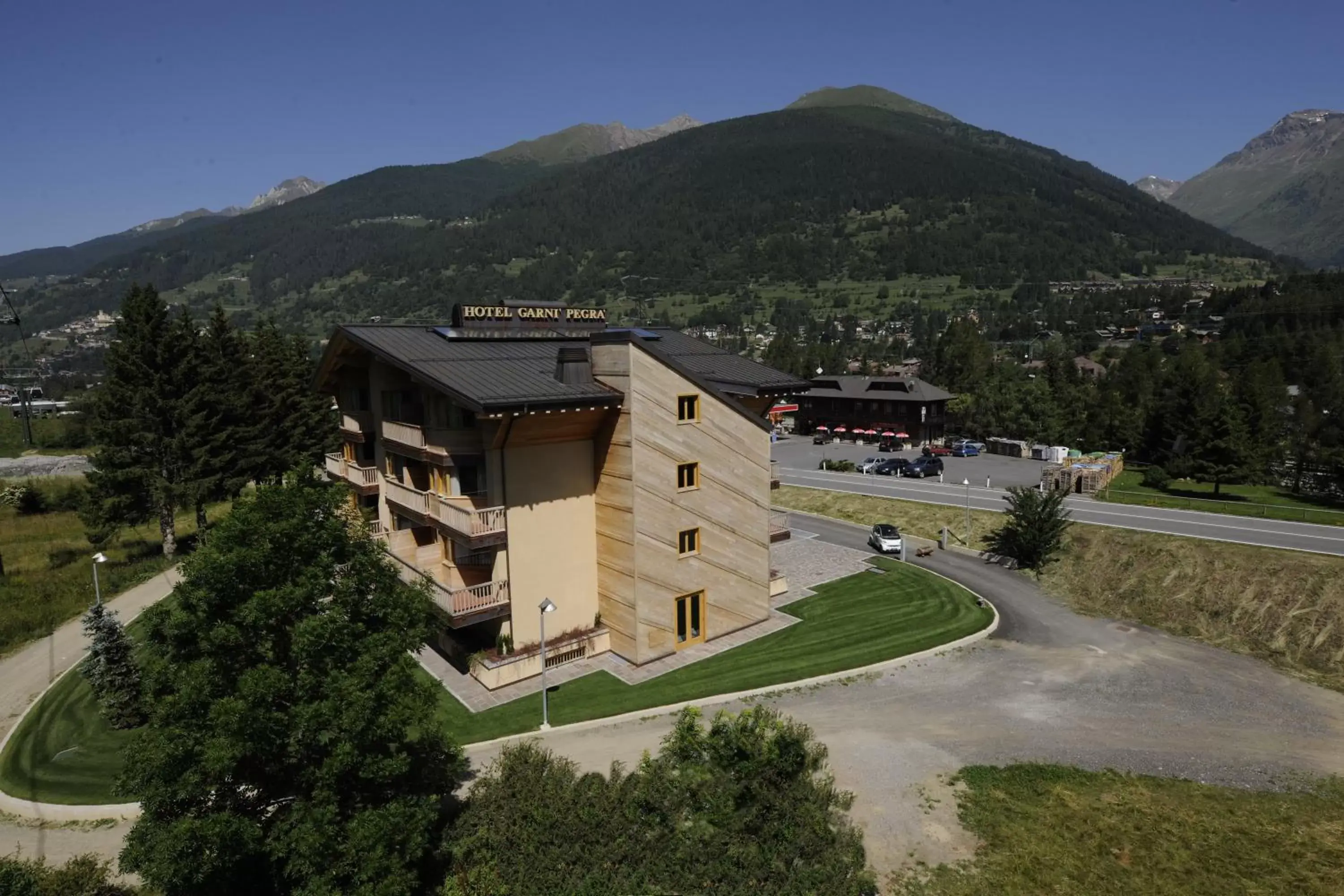 Bird's eye view, Bird's-eye View in Hotel Garni Pegrà