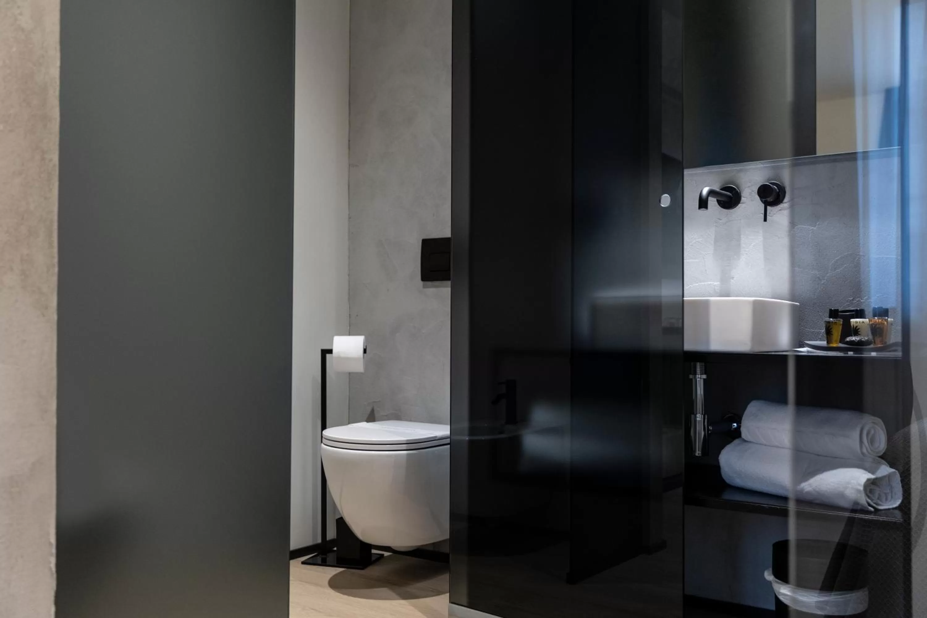 Bathroom in Corso 84 Luxury Suites