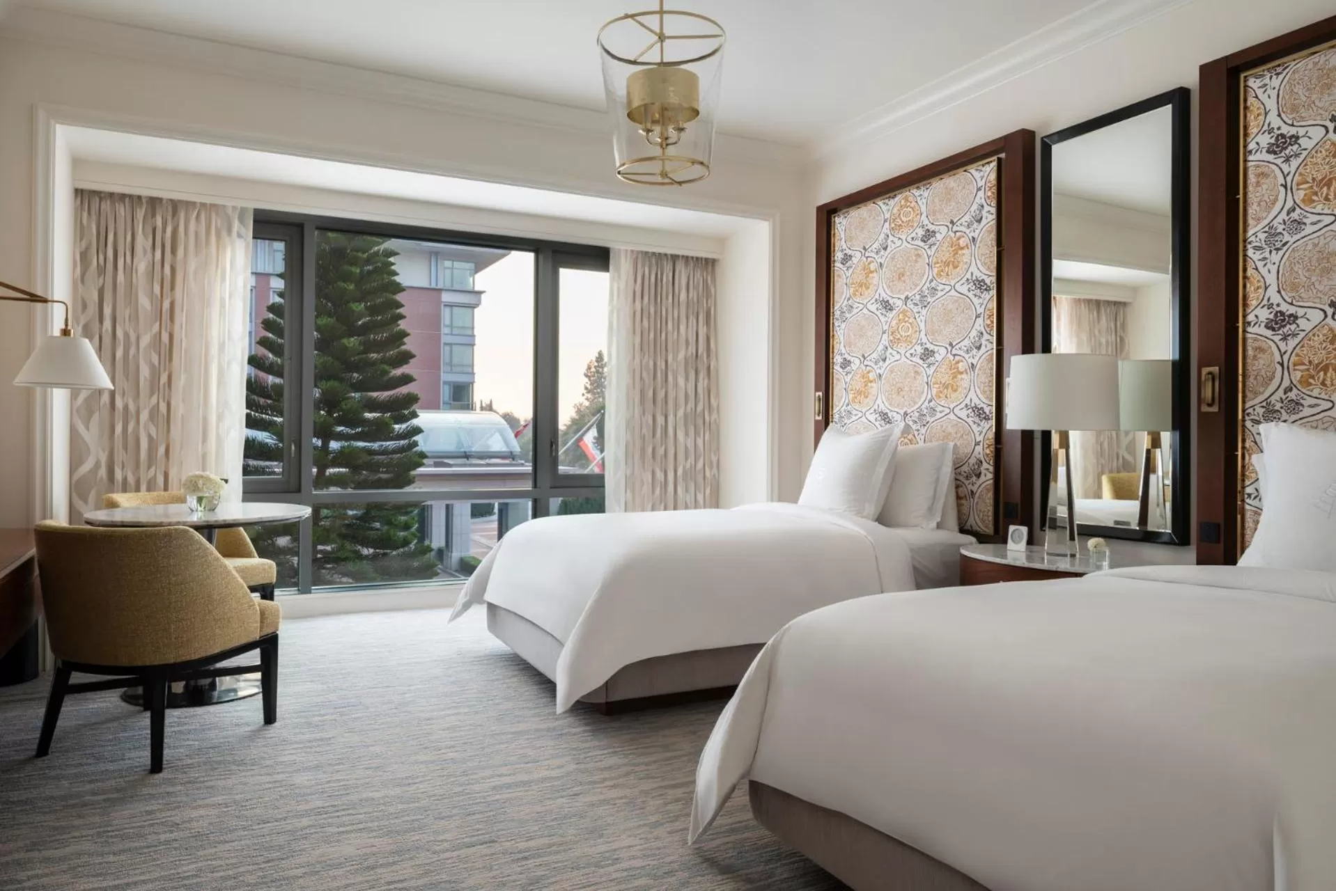 Bedroom, Bed in Four Seasons Hotel Westlake Village