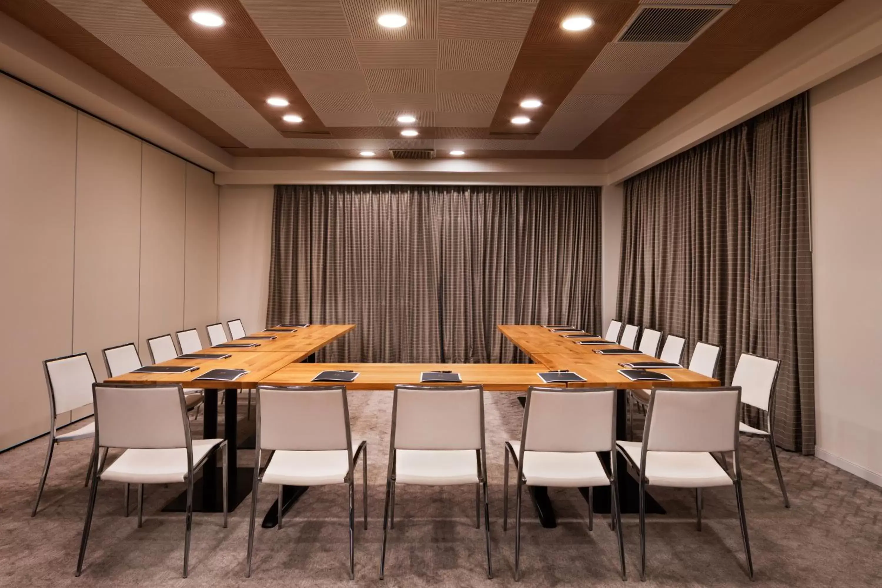 Meeting/conference room in The Setai Sea Of Galilee