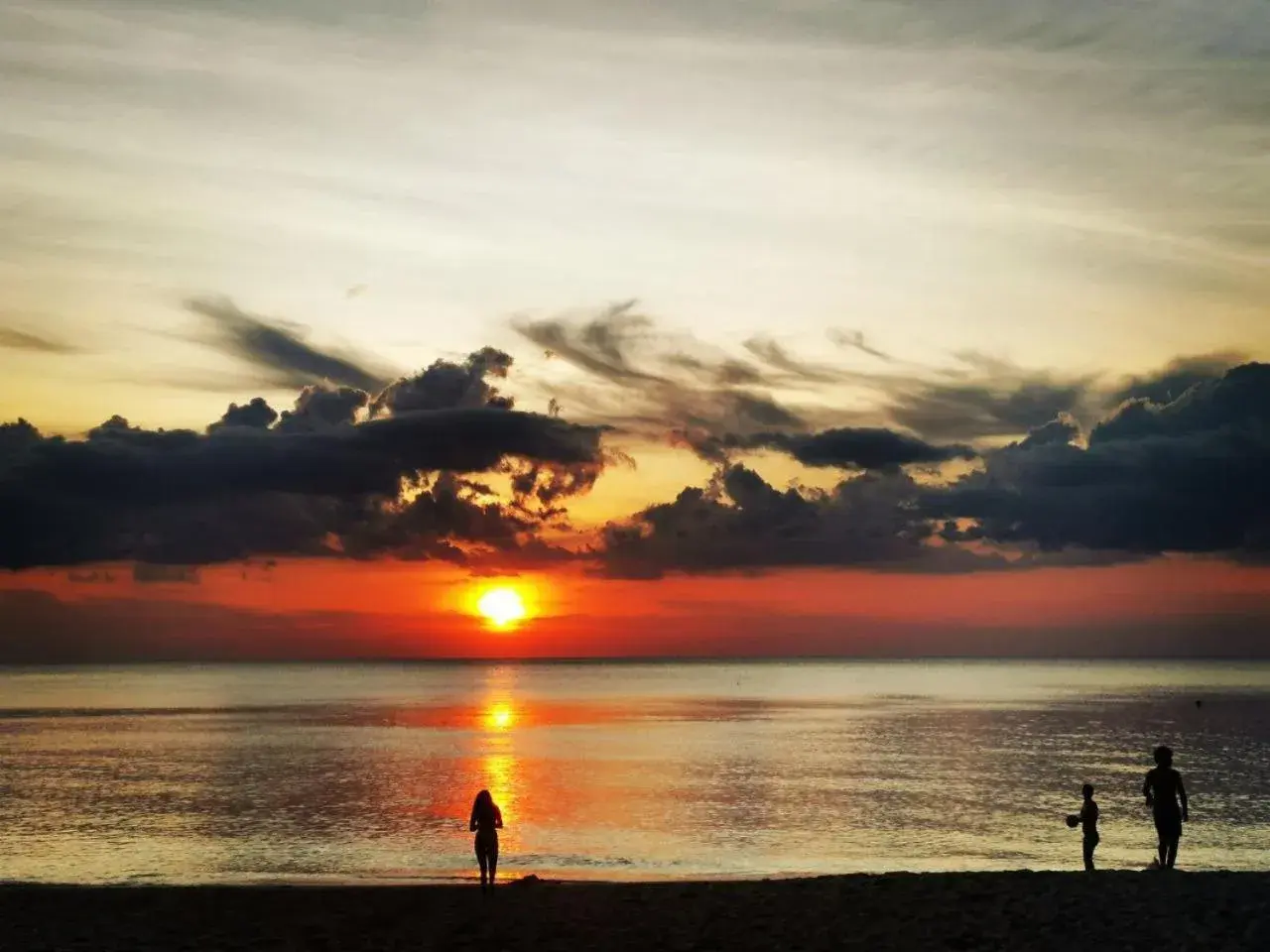 Day, Sunrise/Sunset in Eco Lanta Hideaway Beach Resort