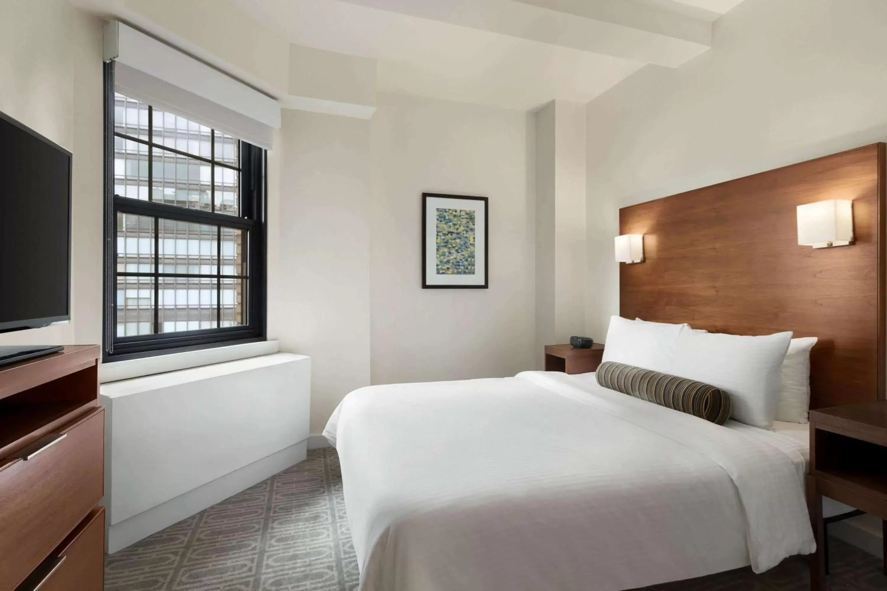 Photo of the whole room, Bed in The Beekman Tower, Trademark Collection by Wyndham