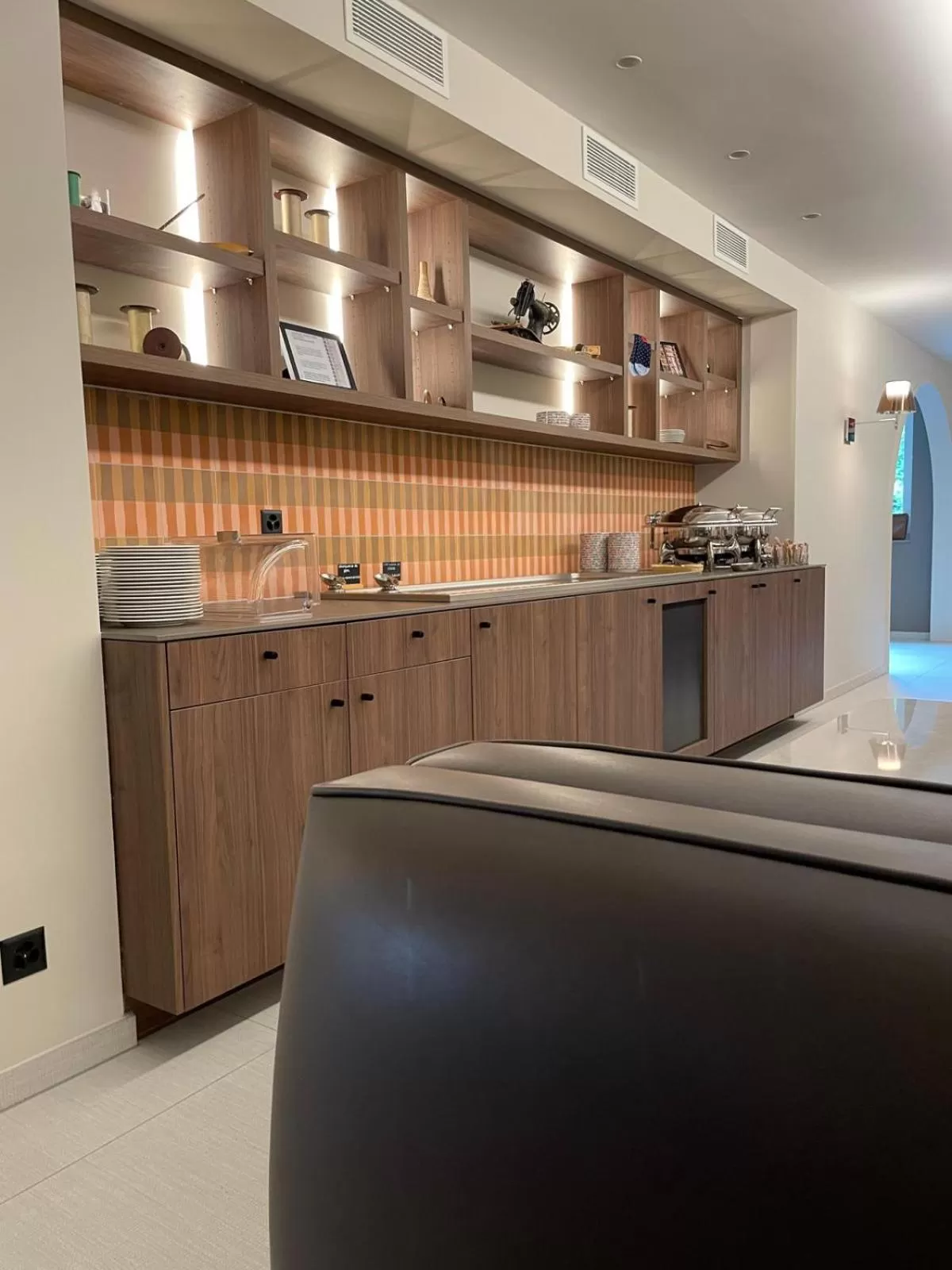 Restaurant/places to eat in Mercure Fribourg Centre Remparts