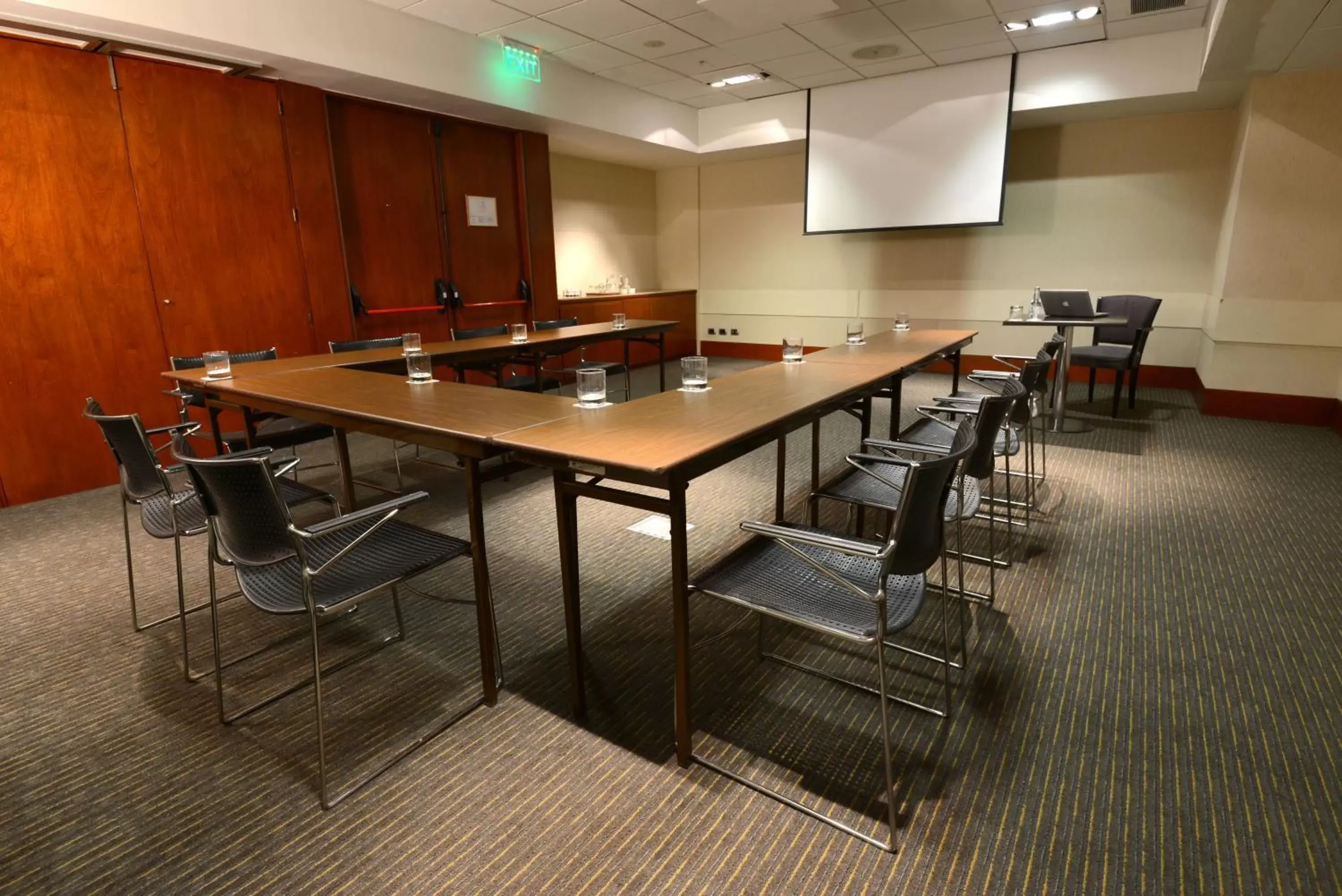 Meeting/conference room in Holiday Inn Express Santiago Las Condes, an IHG Hotel