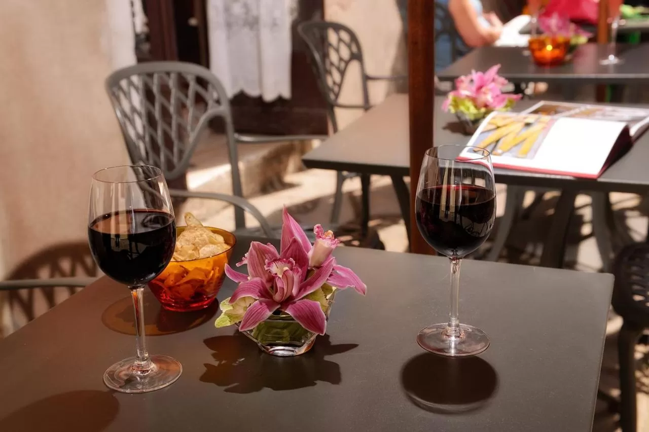 Drinks in Hotel Canaletto