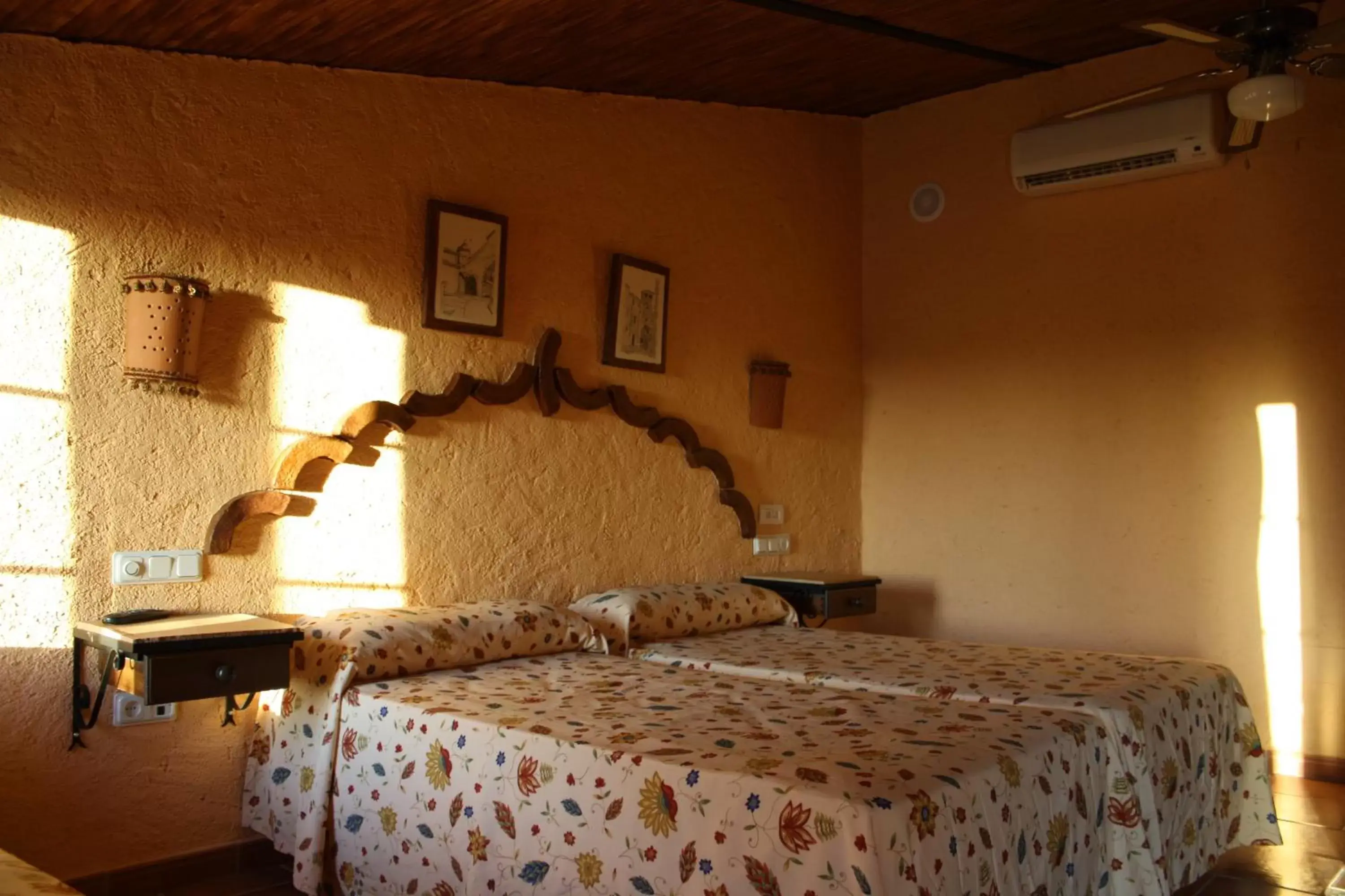 Photo of the whole room, Bed in Hotel Rural El Cortijo