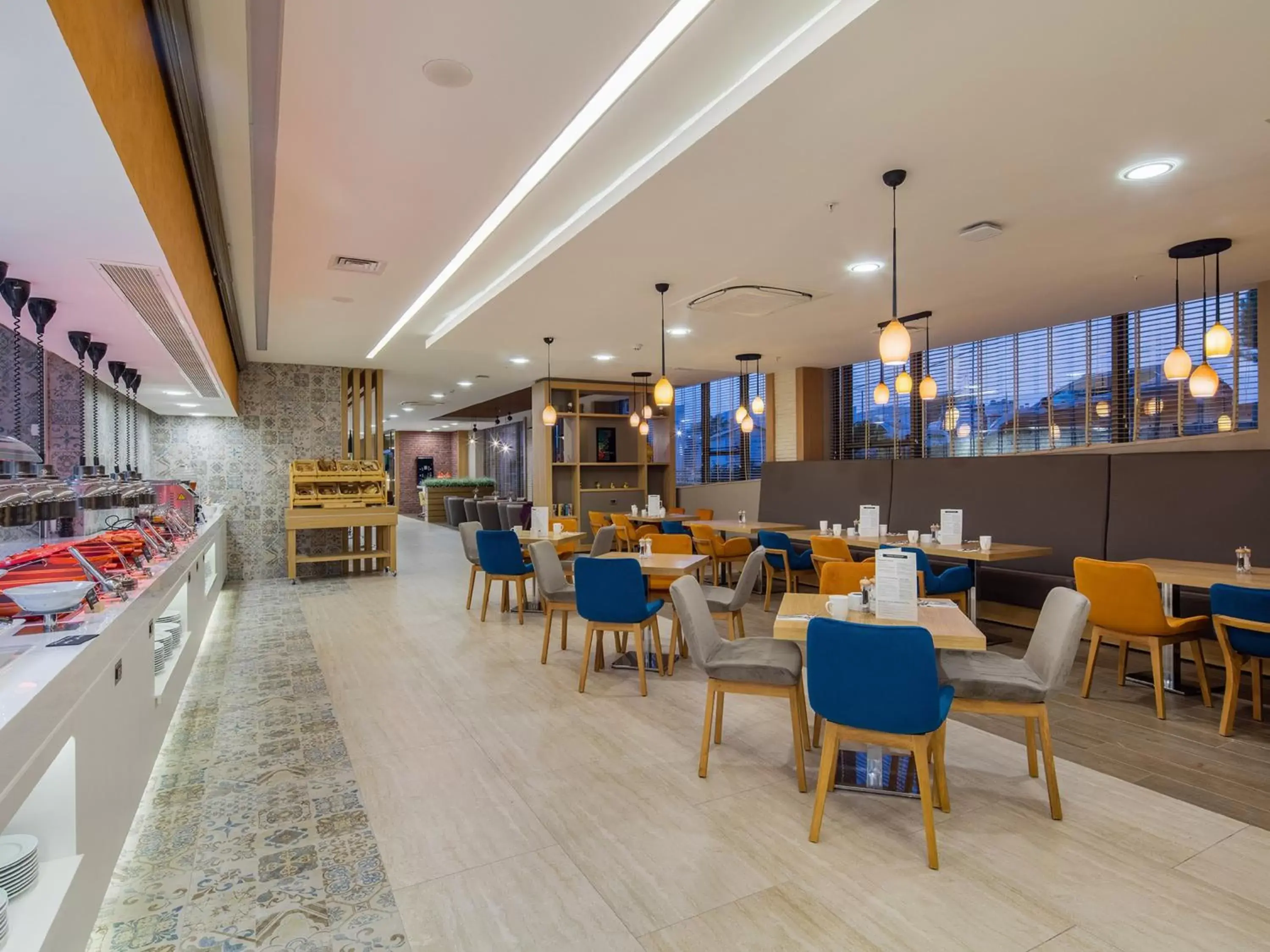 Property building, Restaurant/Places to Eat in Holiday Inn Antalya - Lara, an IHG Hotel