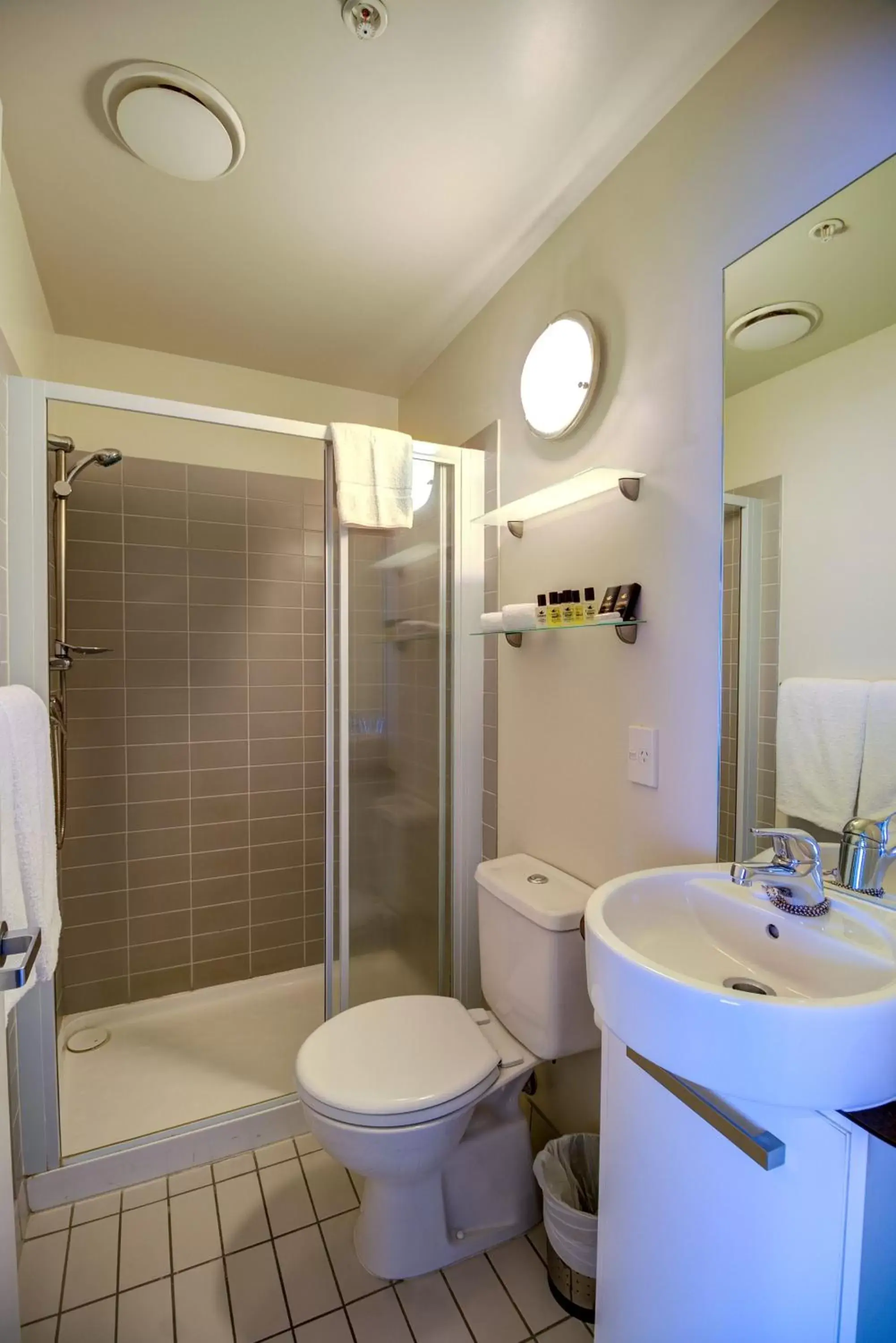 Shower, Bathroom in The Quadrant Hotel & Suites