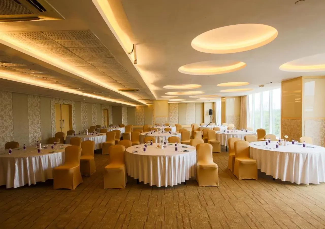 Banquet/Function facilities, Banquet Facilities in E Hotel