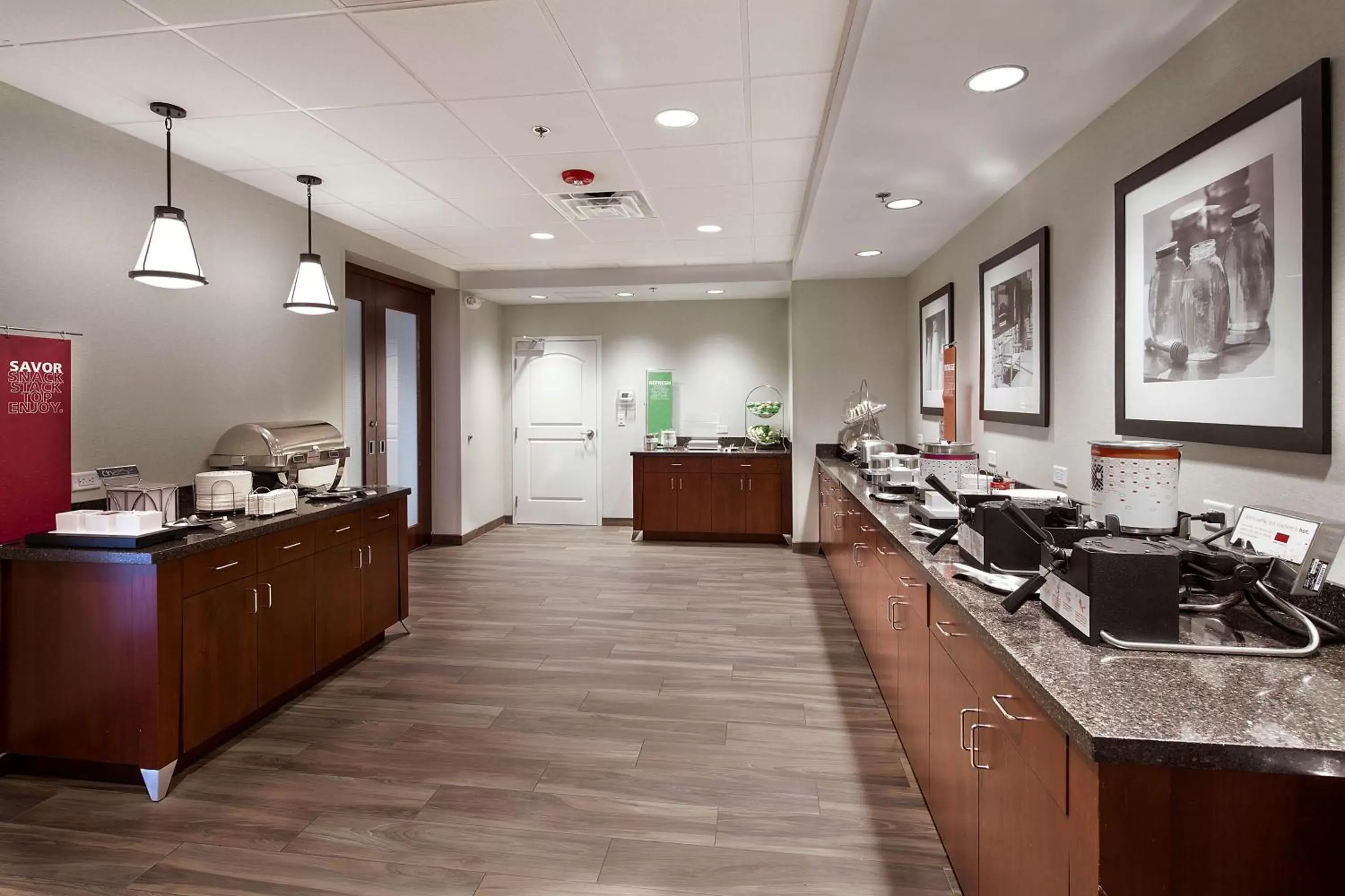 Dining area, Restaurant/Places to Eat in Hampton Inn & Suites Page - Lake Powell